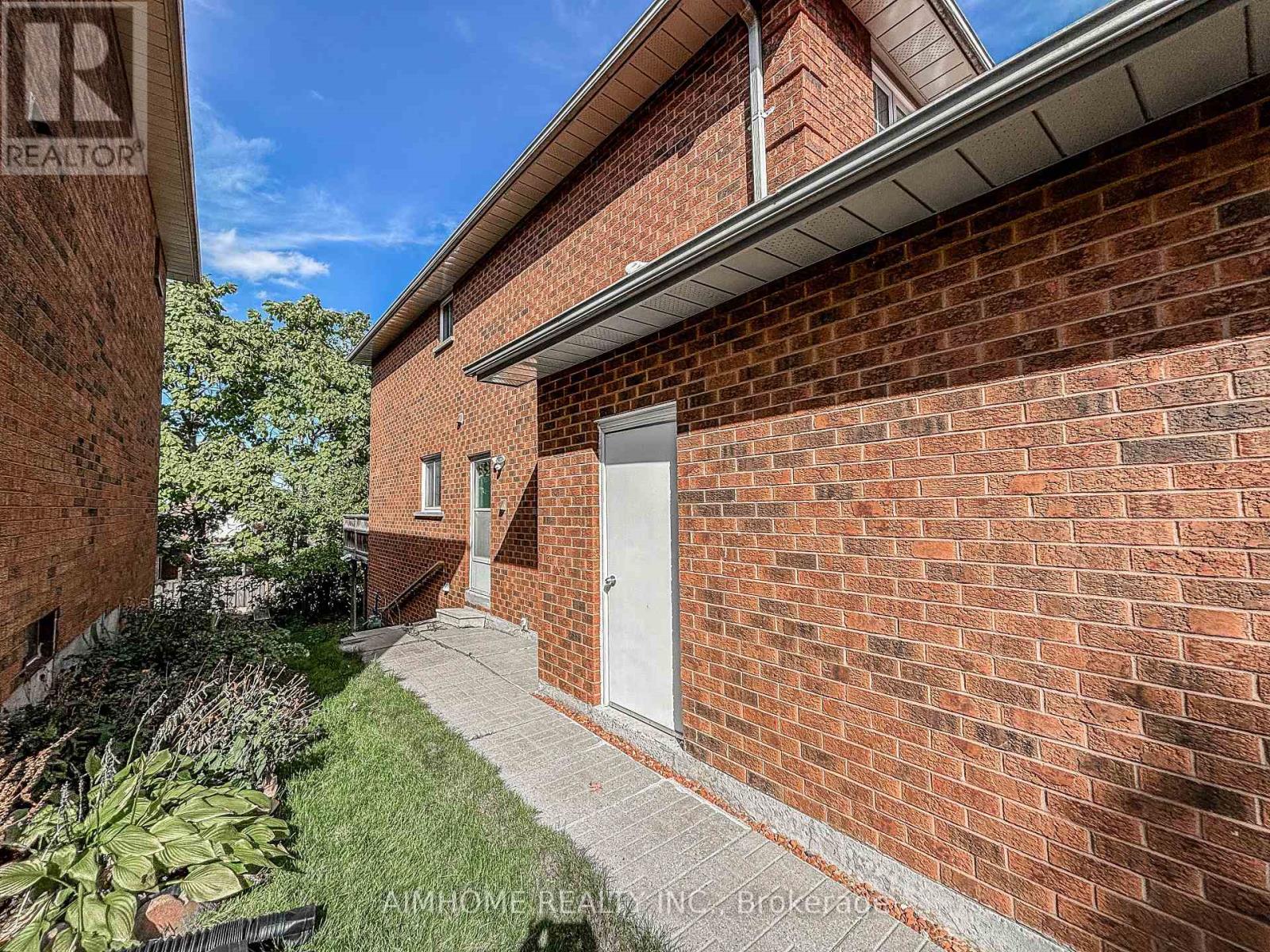 87 Ballard Crescent, Newmarket, Ontario  L3X 1S2 - Photo 32 - N12458936