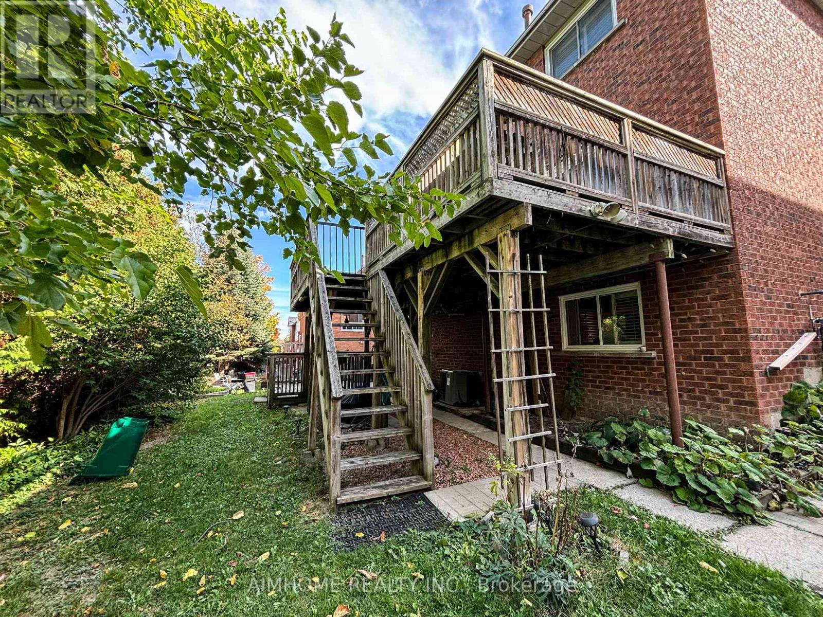 87 Ballard Crescent, Newmarket, Ontario  L3X 1S2 - Photo 33 - N12458936