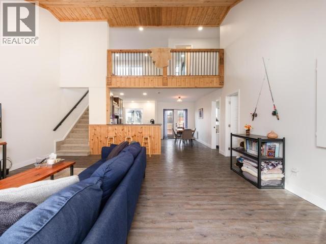 82 Eugene Avenue, Whitehorse, Yukon  Y1A 0S9 - Photo 4 - 16876