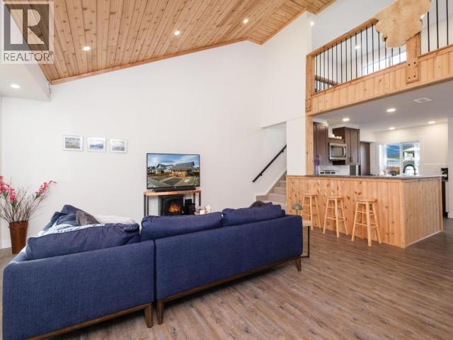 82 Eugene Avenue, Whitehorse, Yukon  Y1A 0S9 - Photo 3 - 16876