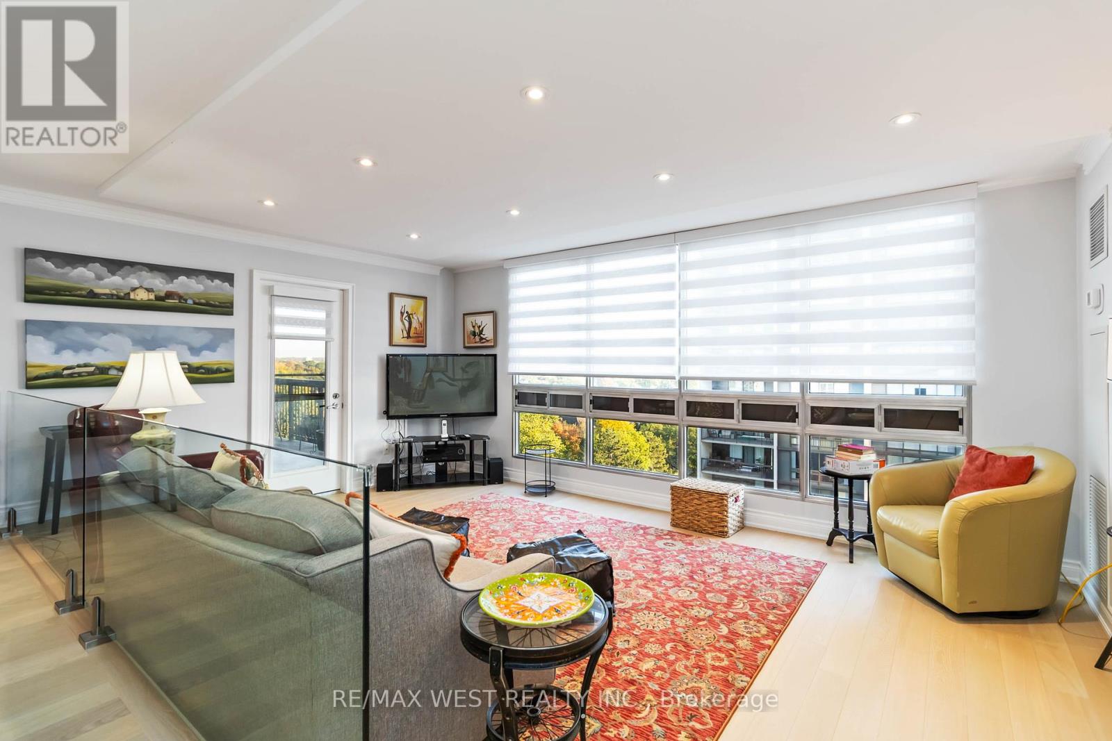 1108 - 2185 Marine Drive, Oakville, Ontario  L6L 5L6 - Photo 8 - W12458937