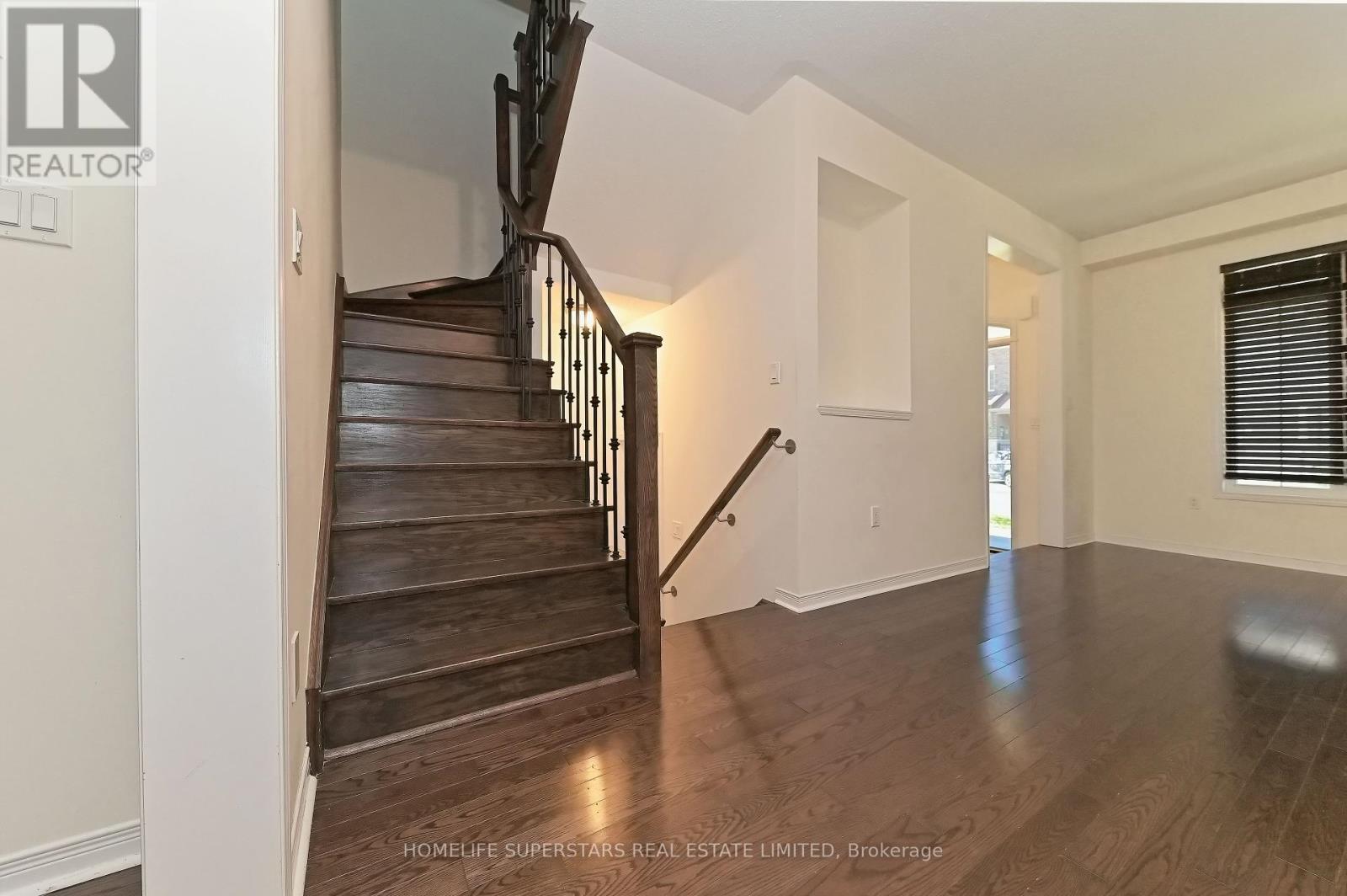 9 Yellowknife Road, Brampton, Ontario  L6R 3X3 - Photo 14 - W12458938