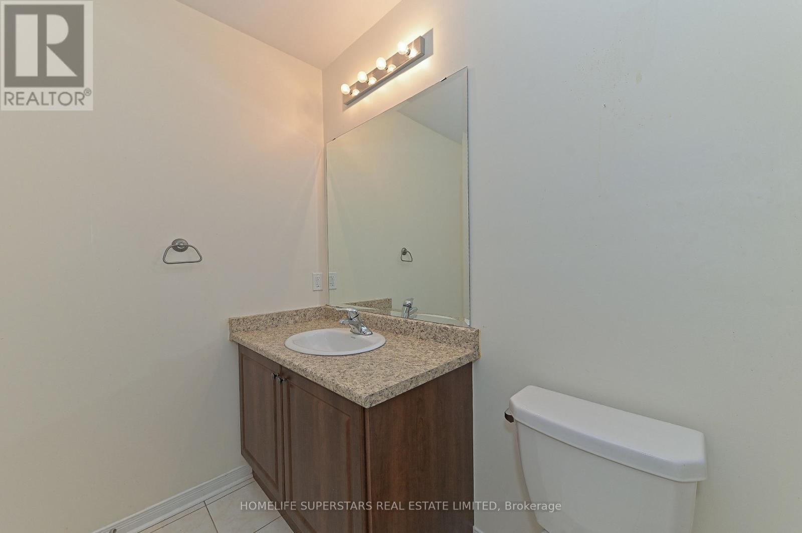 9 Yellowknife Road, Brampton, Ontario  L6R 3X3 - Photo 18 - W12458938