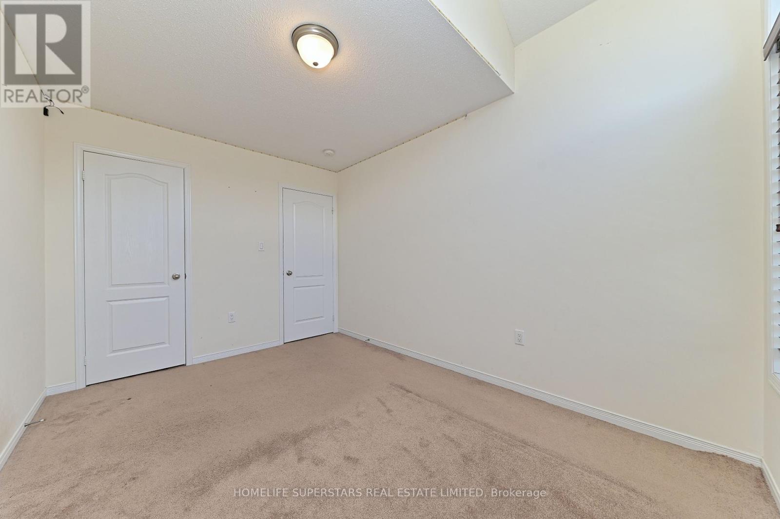 9 Yellowknife Road, Brampton, Ontario  L6R 3X3 - Photo 23 - W12458938