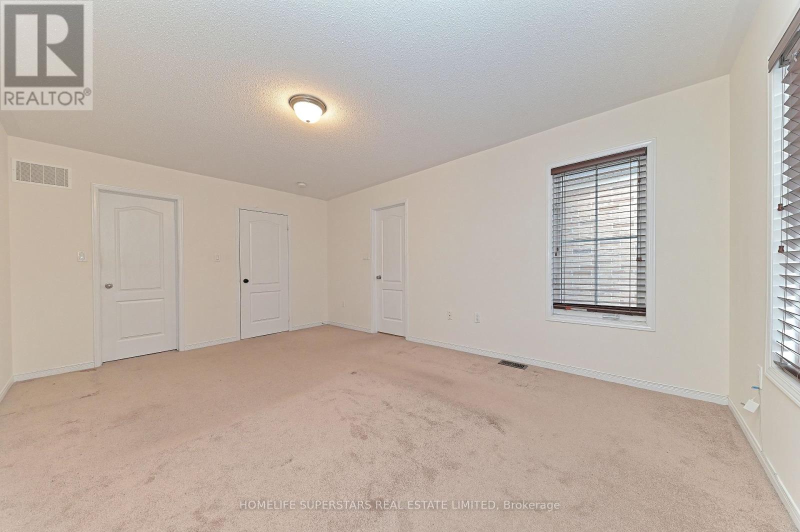 9 Yellowknife Road, Brampton, Ontario  L6R 3X3 - Photo 25 - W12458938