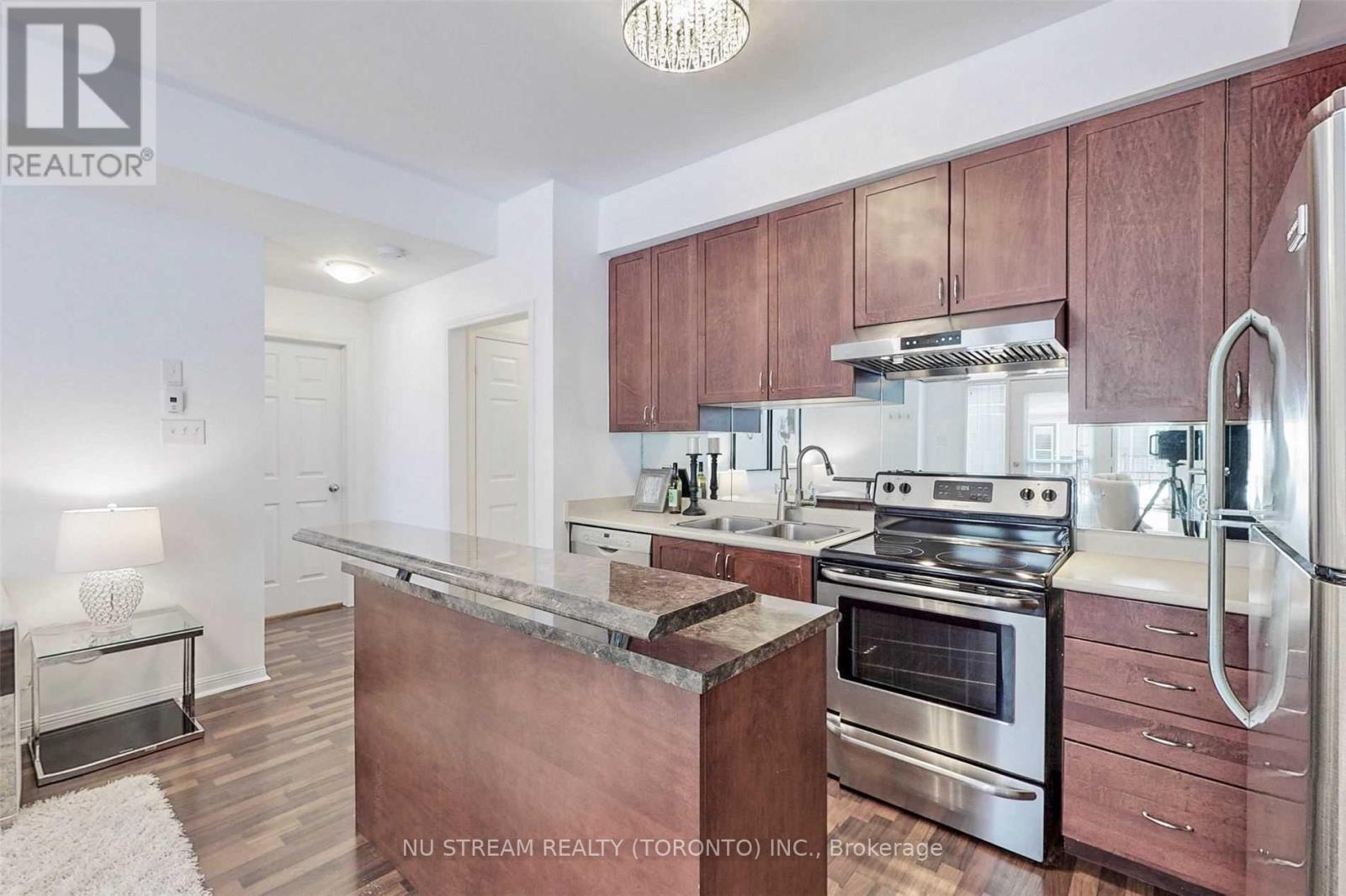 22 - 2891 Rio Court, Mississauga, Ontario  L5M 0S4 - Photo 4 - W12458941