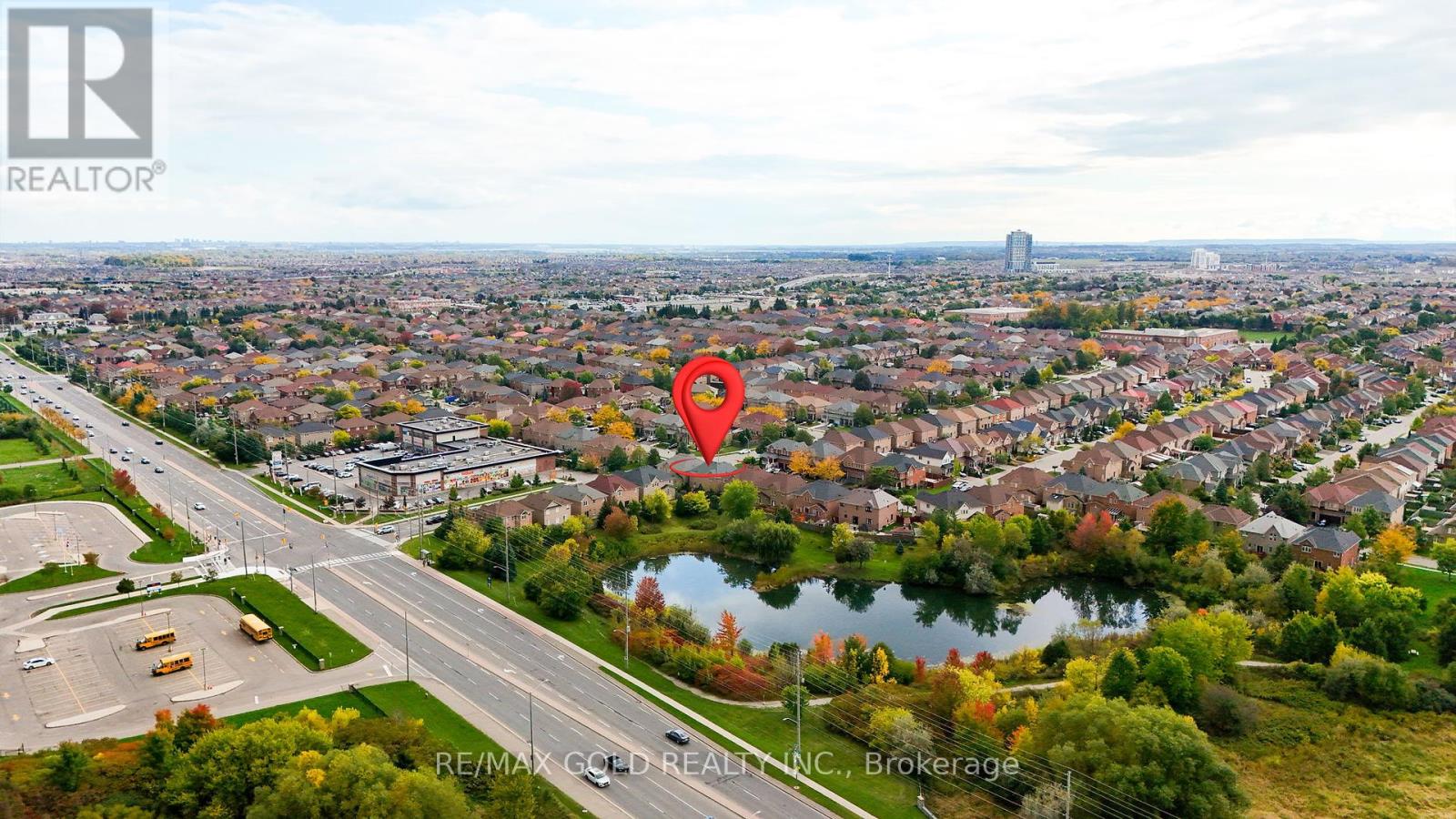 64 Beachpoint Boulevard, Brampton, Ontario  L7A 2G6 - Photo 48 - W12458112