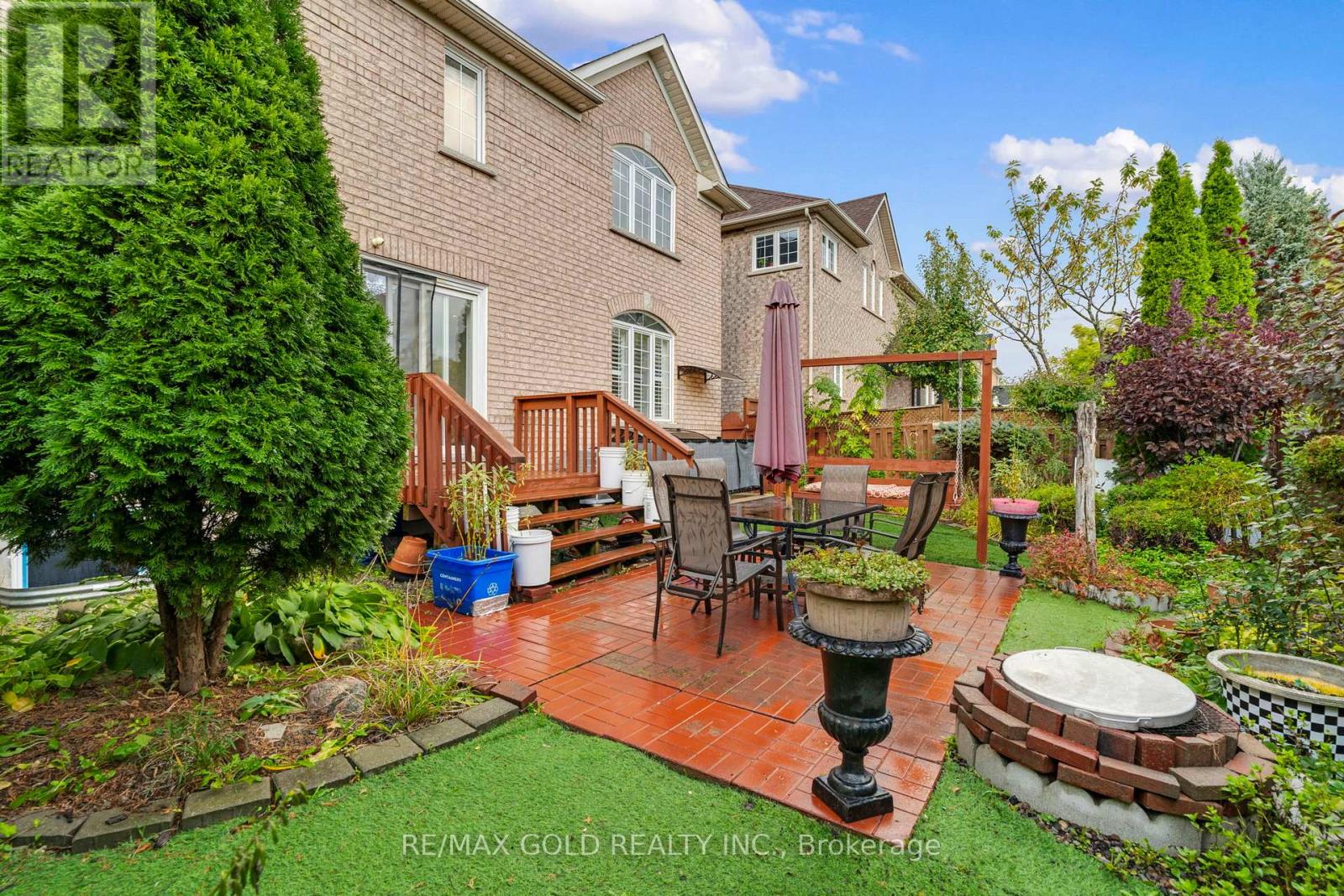 64 Beachpoint Boulevard, Brampton, Ontario  L7A 2G6 - Photo 41 - W12458112