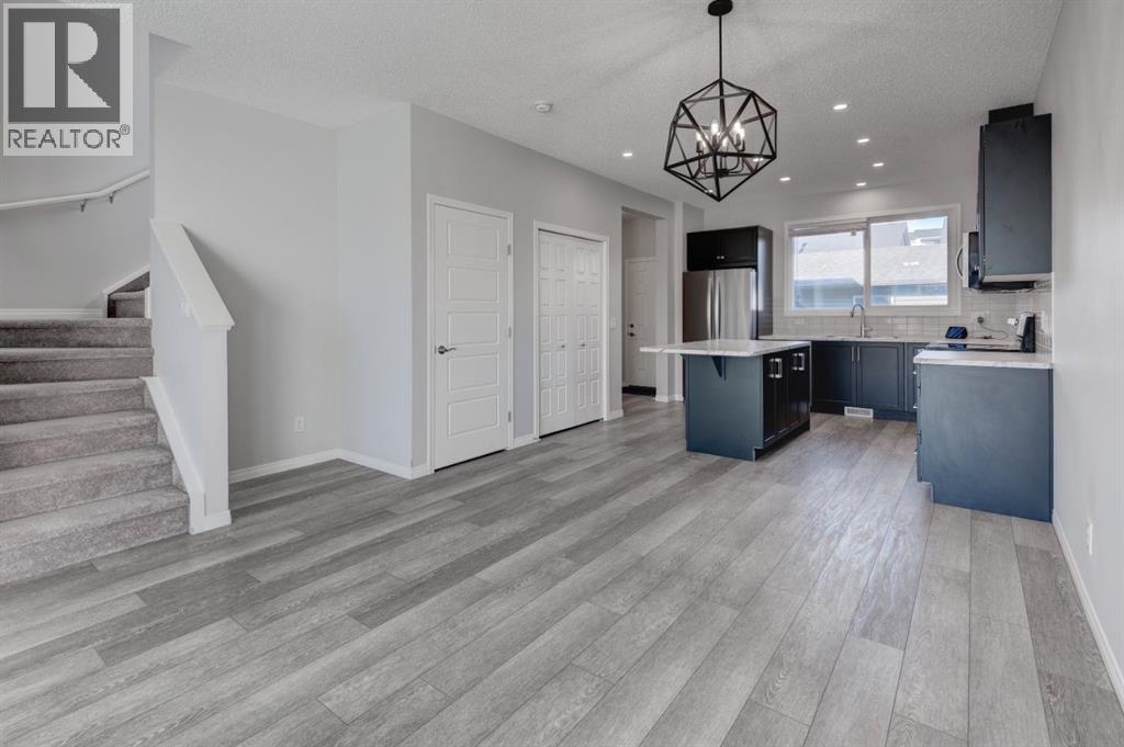 362 Wolf Creek Manor Se, Calgary, Alberta  T2X 4V5 - Photo 3 - A2259550