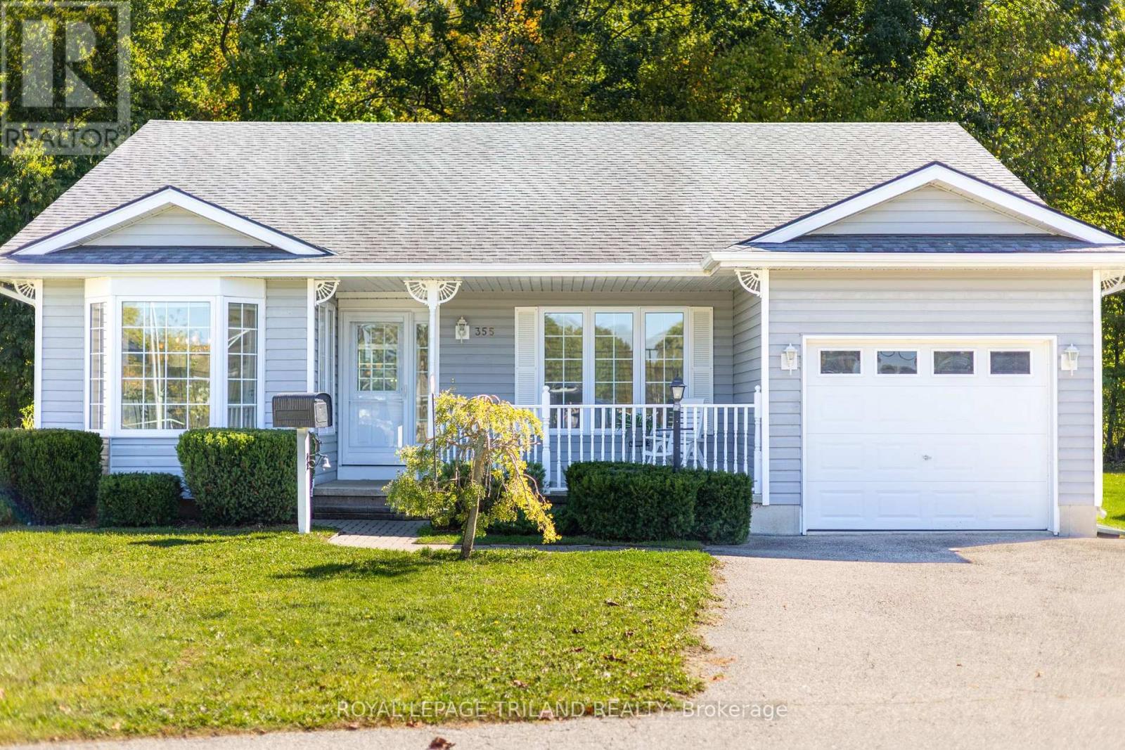 355 SHANNON BOULEVARD, South Huron, Ontario