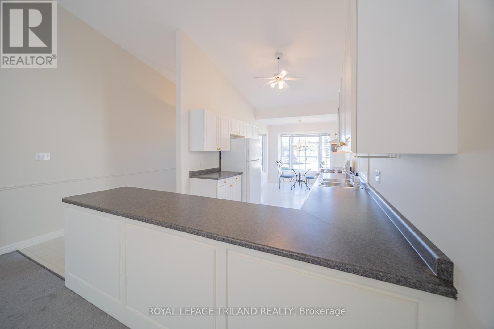 355 Shannon Boulevard, South Huron, Ontario  N0M 1T0 - Photo 18 - X12458952