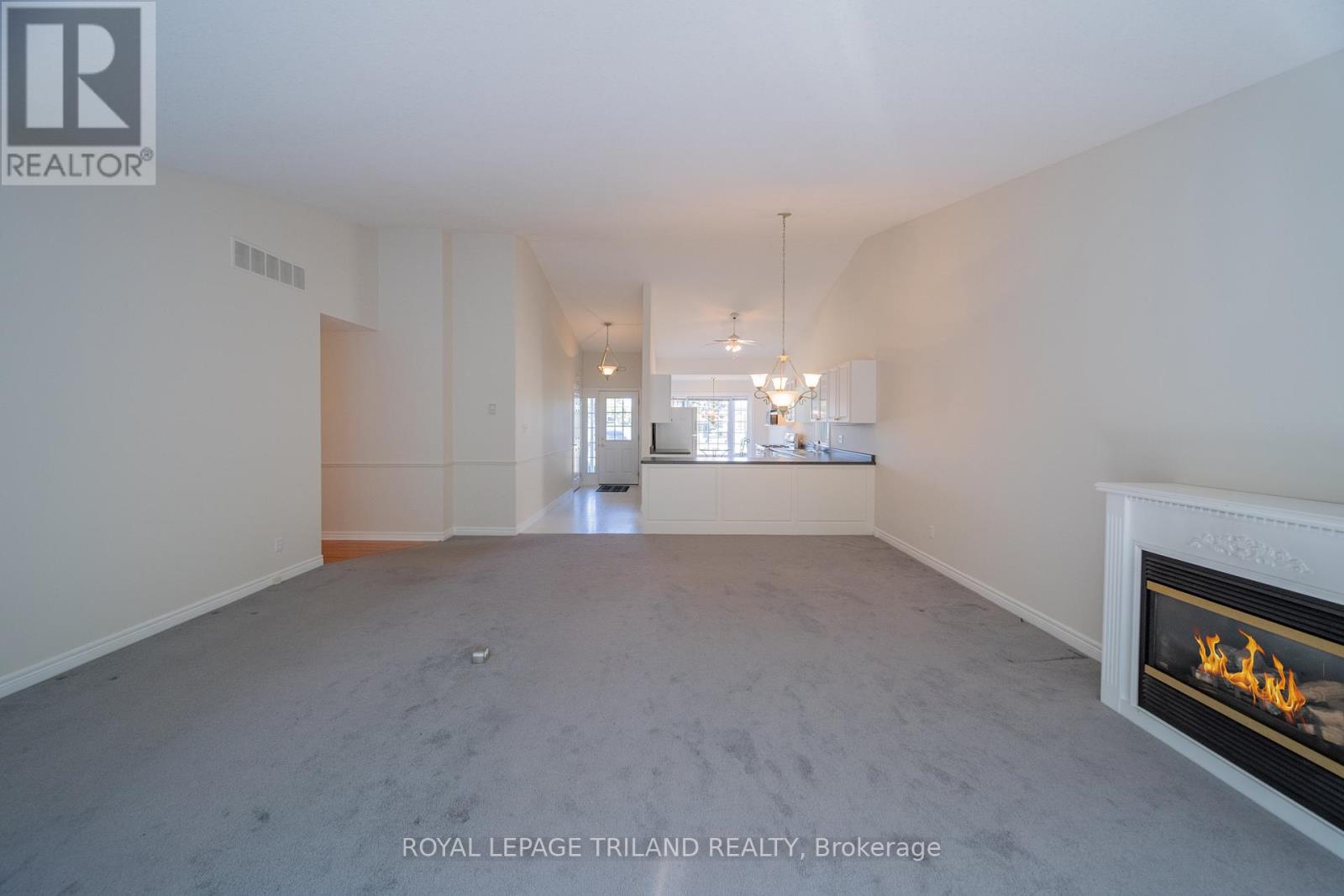 355 Shannon Boulevard, South Huron, Ontario  N0M 1T0 - Photo 24 - X12458952