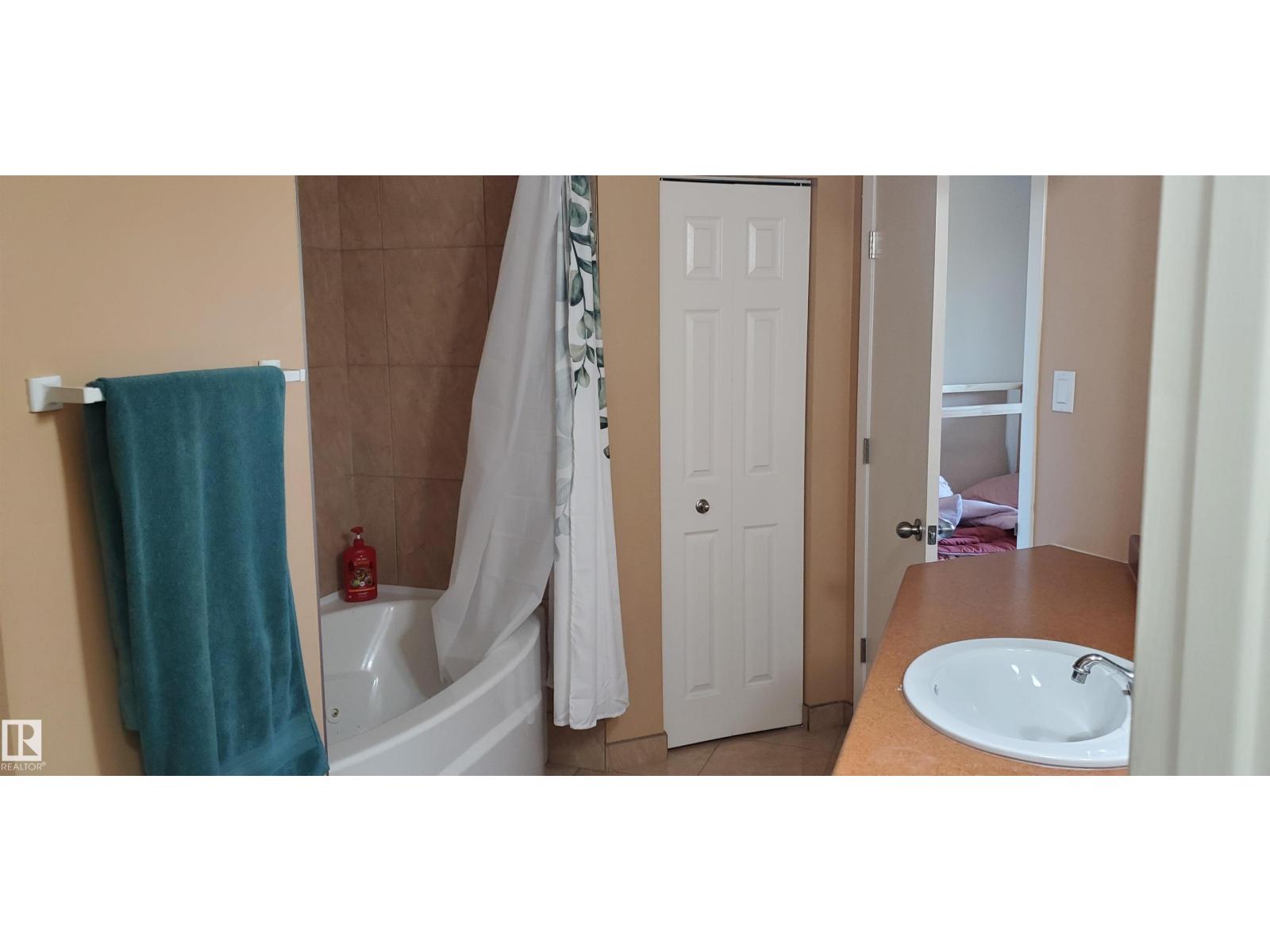 #415 5520 Riverbend Rd Nw, Edmonton, Alberta  T6H 5G9 - Photo 16 - E4461880