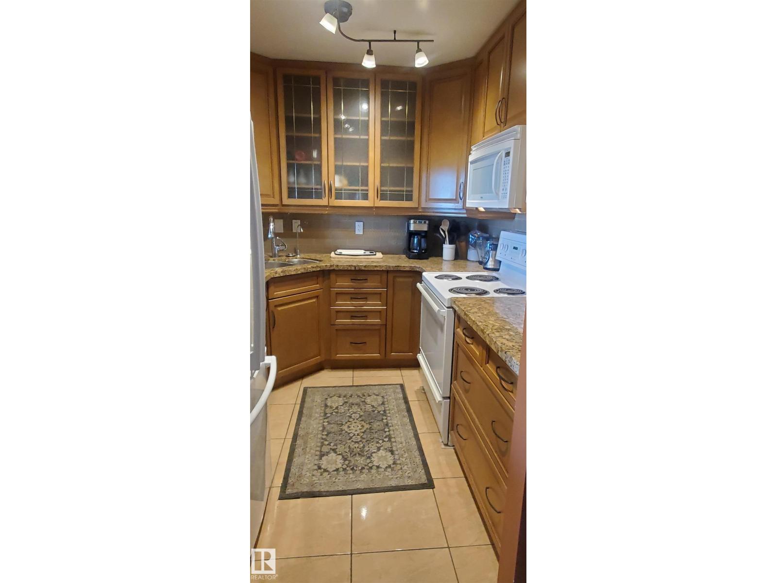 #415 5520 Riverbend Rd Nw, Edmonton, Alberta  T6H 5G9 - Photo 4 - E4461880