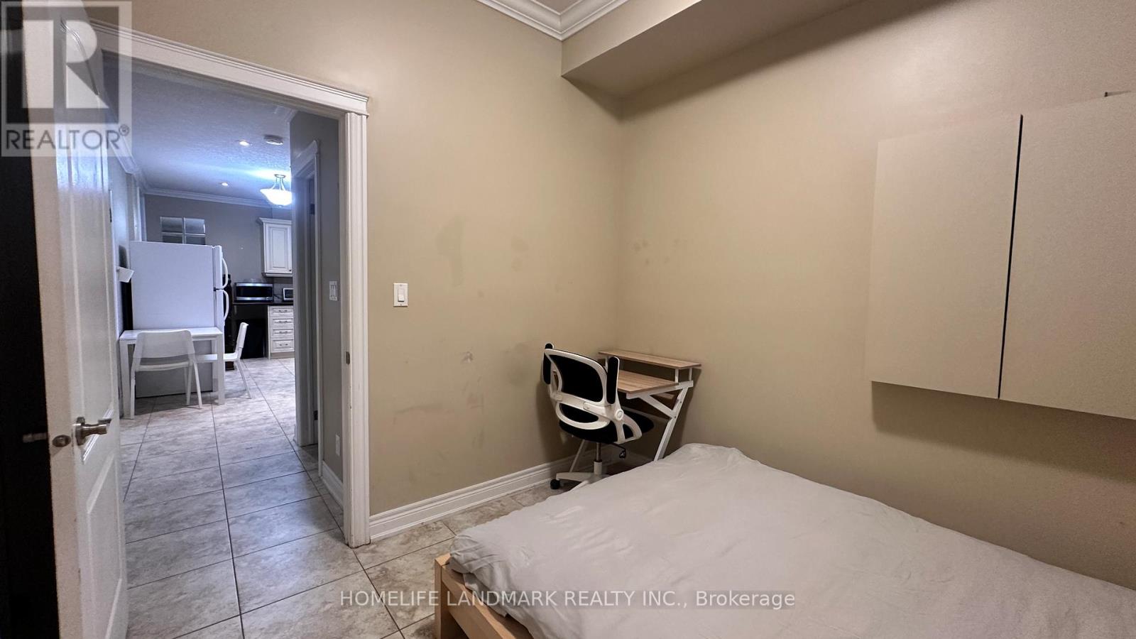 Lower - 202c Finch Avenue, Toronto, Ontario  M2N 4R9 - Photo 4 - C12331295