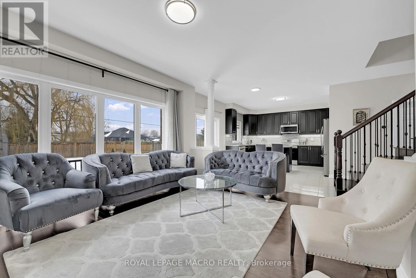 88 Bellroyal Crescent, Hamilton, Ontario  L8J 0G1 - Photo 19 - X12436312