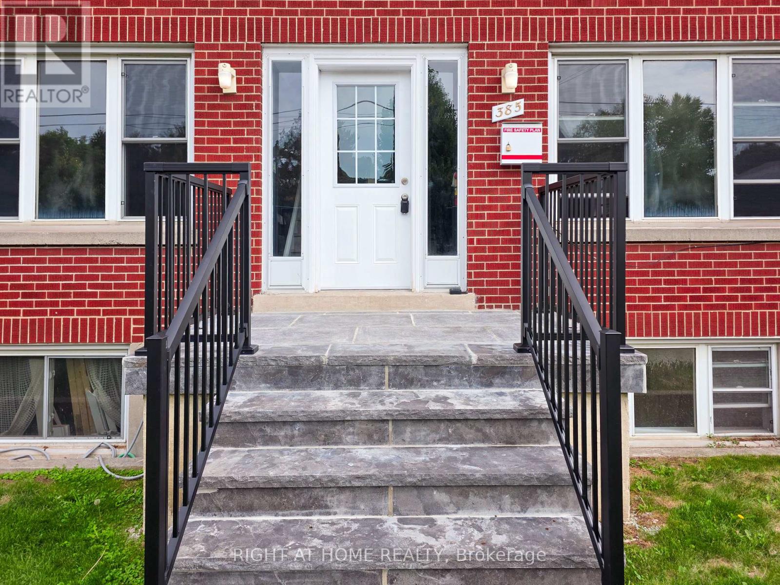 Lowerlevel - 385 Mary Street N, Oshawa, Ontario  L1G 5C9 - Photo 4 - E12458951