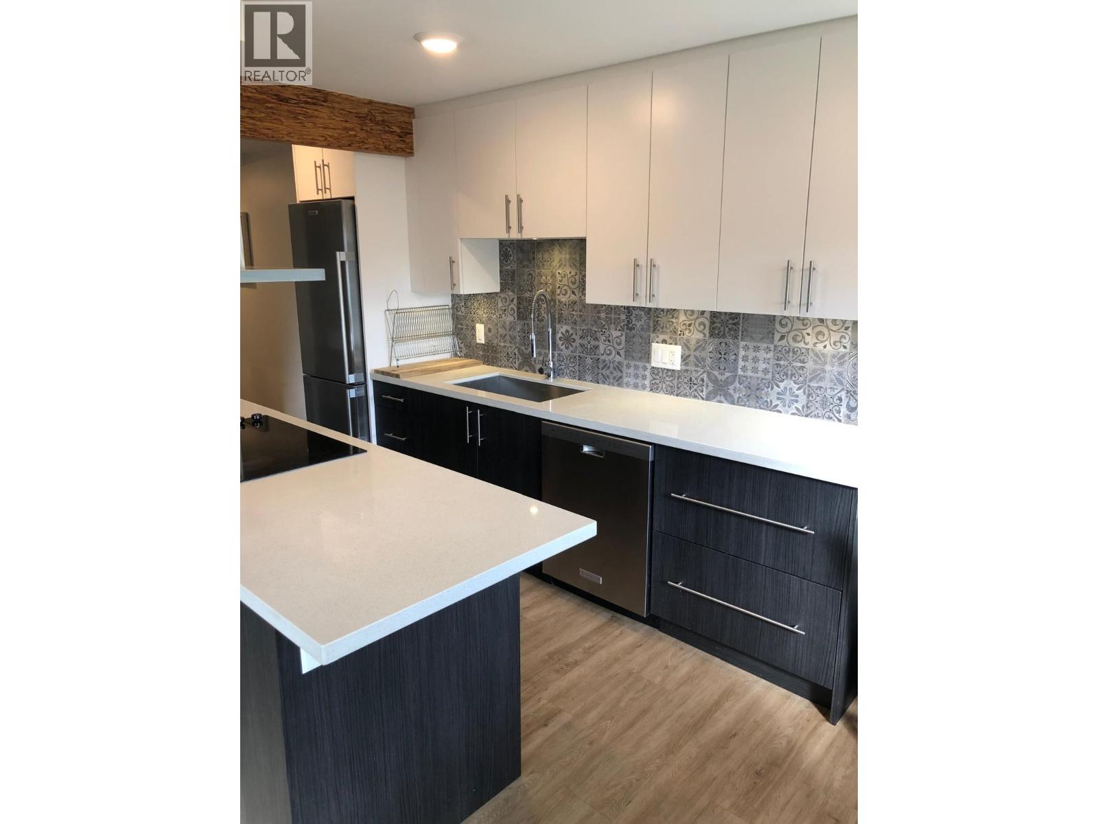 213 36 E 14th Avenue, Vancouver, British Columbia  V5T 4C9 - Photo 2 - R3048194