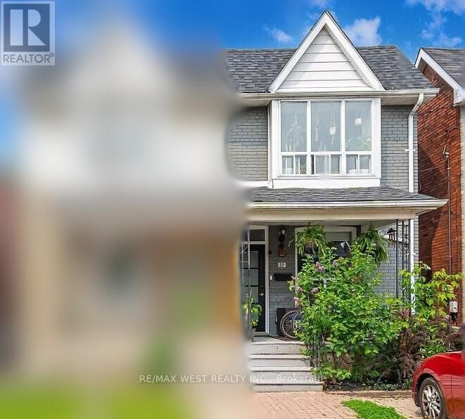 22 ROYAL STREET, Toronto, Ontario