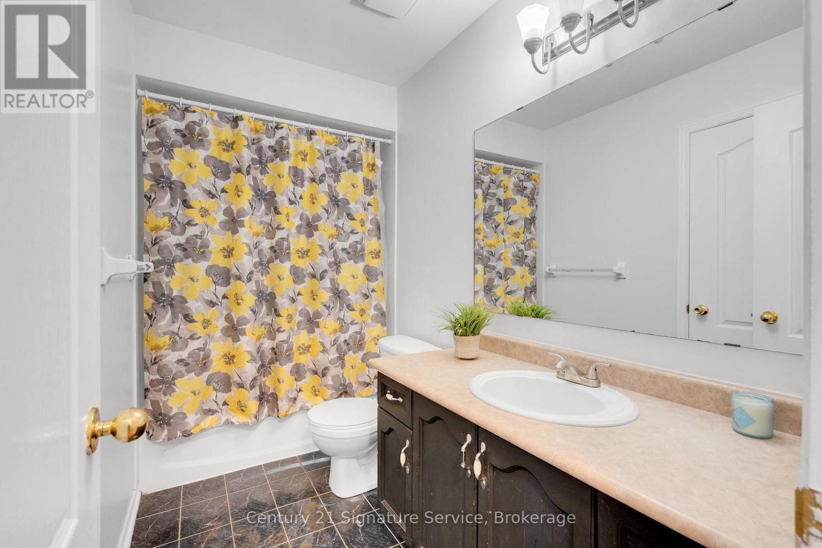 44 Bramfield Street, Brampton, Ontario  L7A 2W2 - Photo 19 - W12458956