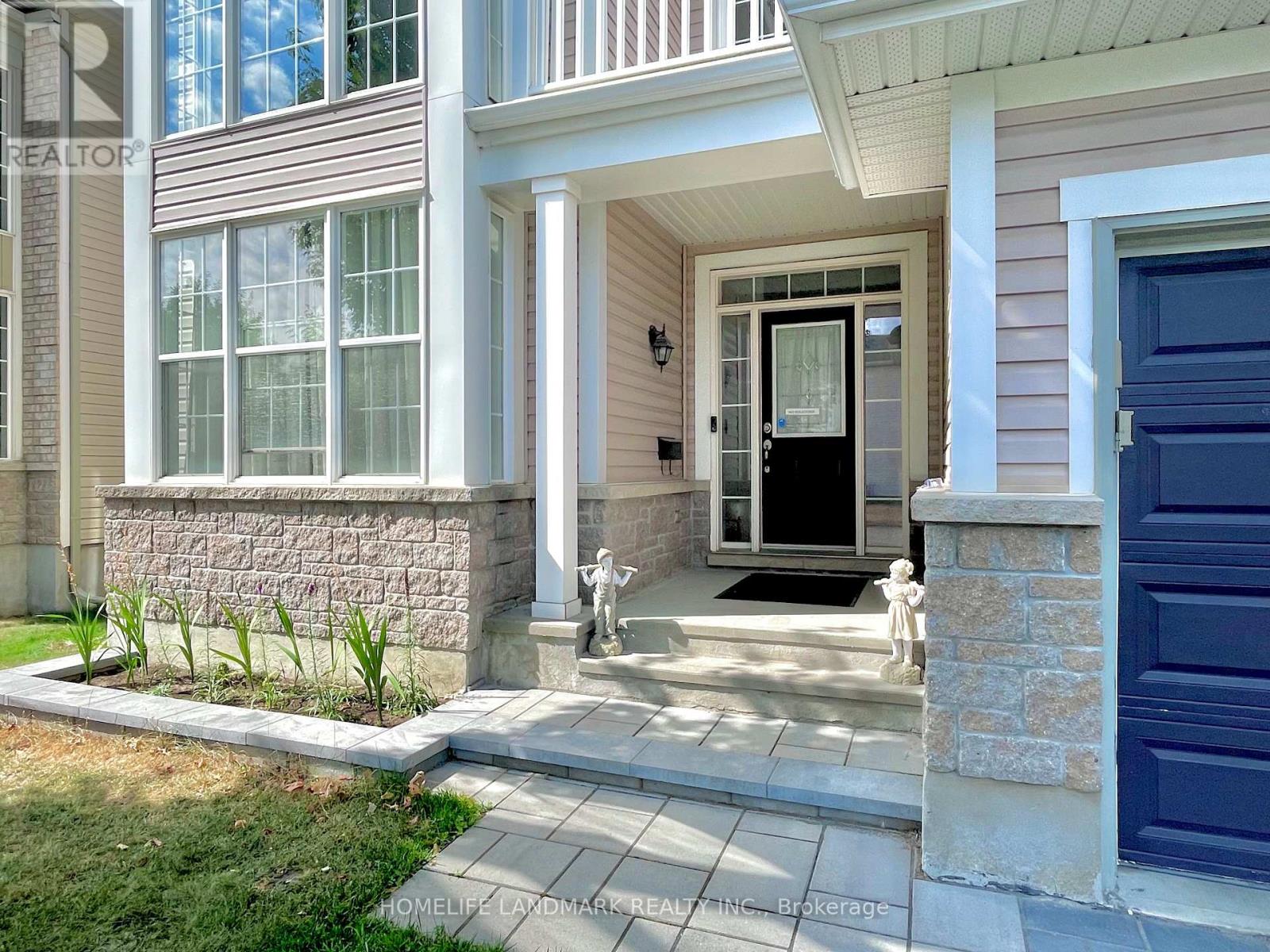 190 Ingersoll Crescent, Ottawa, Ontario  K2T 0C8 - Photo 2 - X12458955
