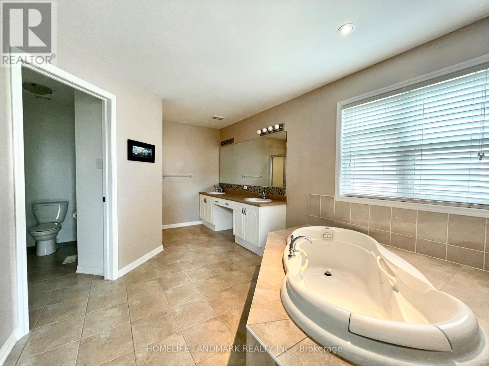 190 Ingersoll Crescent, Ottawa, Ontario  K2T 0C8 - Photo 21 - X12458955