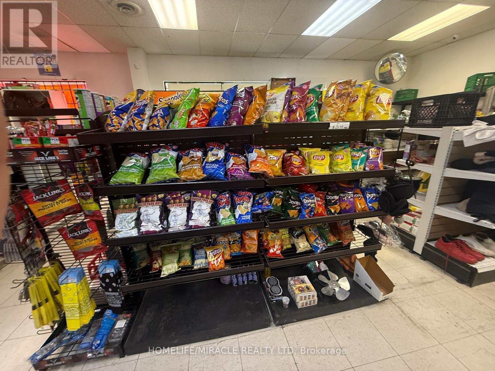 1 - 280 Victoria Street N, Kitchener, Ontario  N2H 5E2 - Photo 11 - X12458958