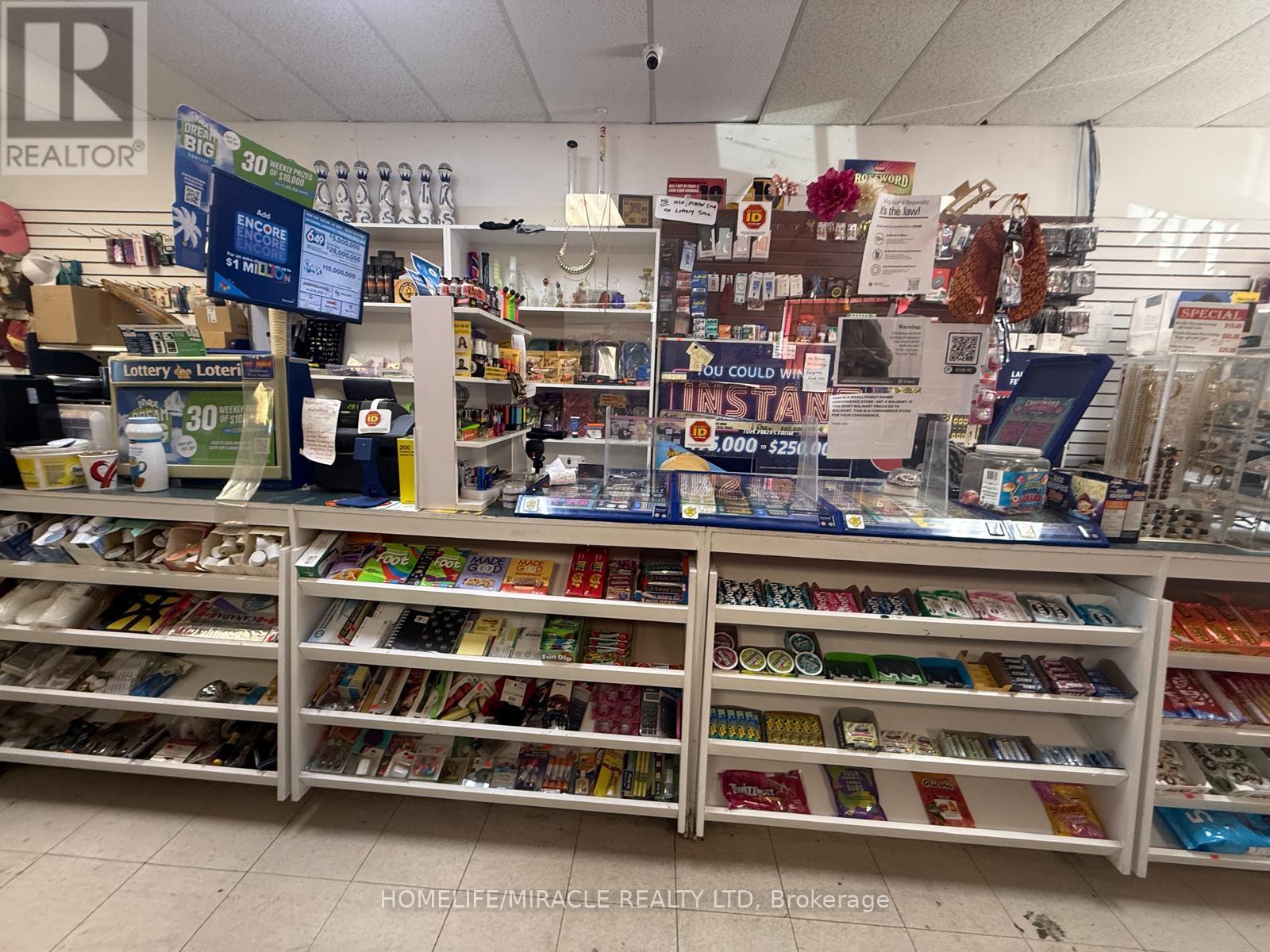 1 - 280 Victoria Street N, Kitchener, Ontario  N2H 5E2 - Photo 12 - X12458958