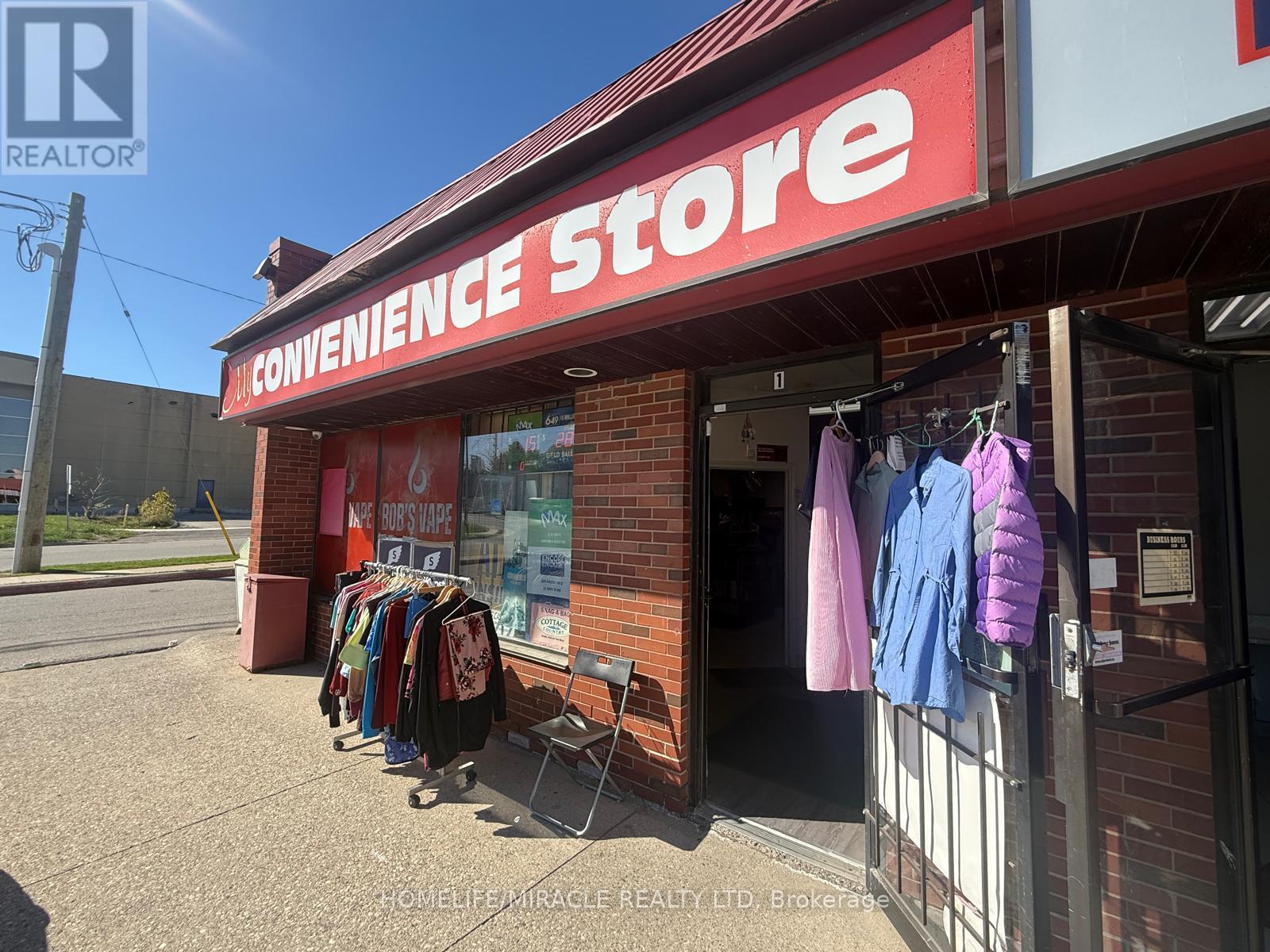 1 - 280 Victoria Street N, Kitchener, Ontario  N2H 5E2 - Photo 2 - X12458958