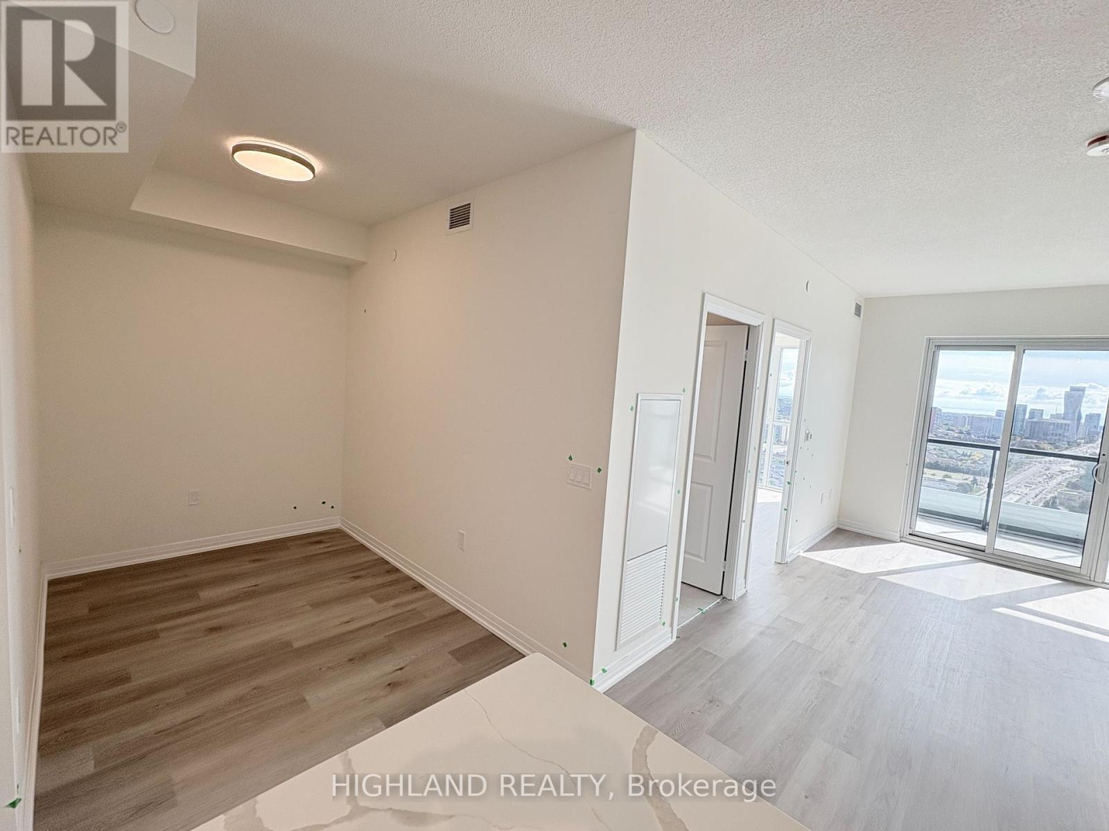 2502 - 15 Watergarden Drive, Mississauga, Ontario  L5R 0H4 - Photo 5 - W12457966