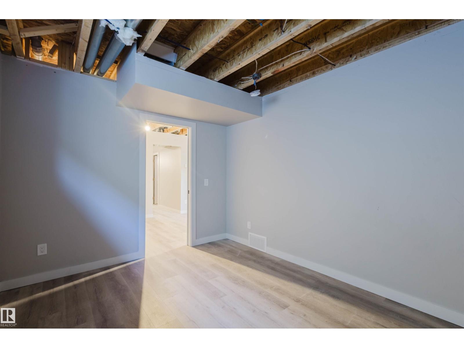 4879 Kinney Rd Sw, Edmonton, Alberta  T6W 5G3 - Photo 49 - E4461852