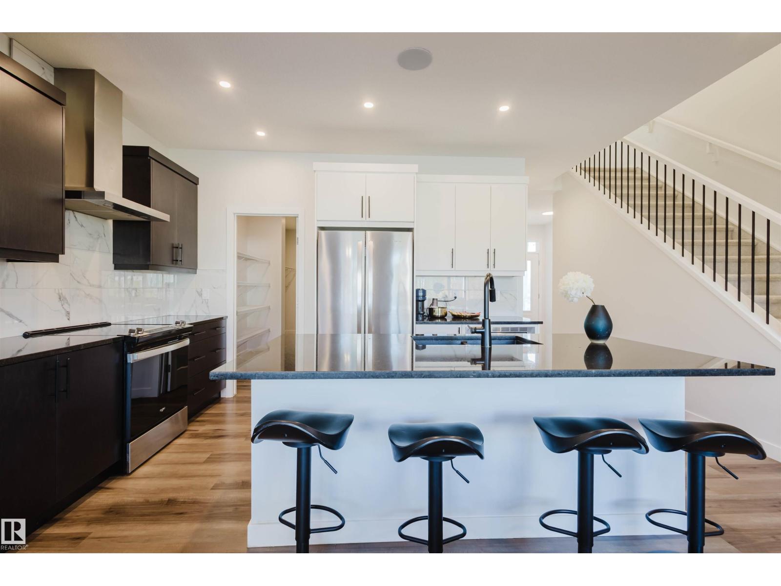 4879 Kinney Rd Sw, Edmonton, Alberta  T6W 5G3 - Photo 17 - E4461852