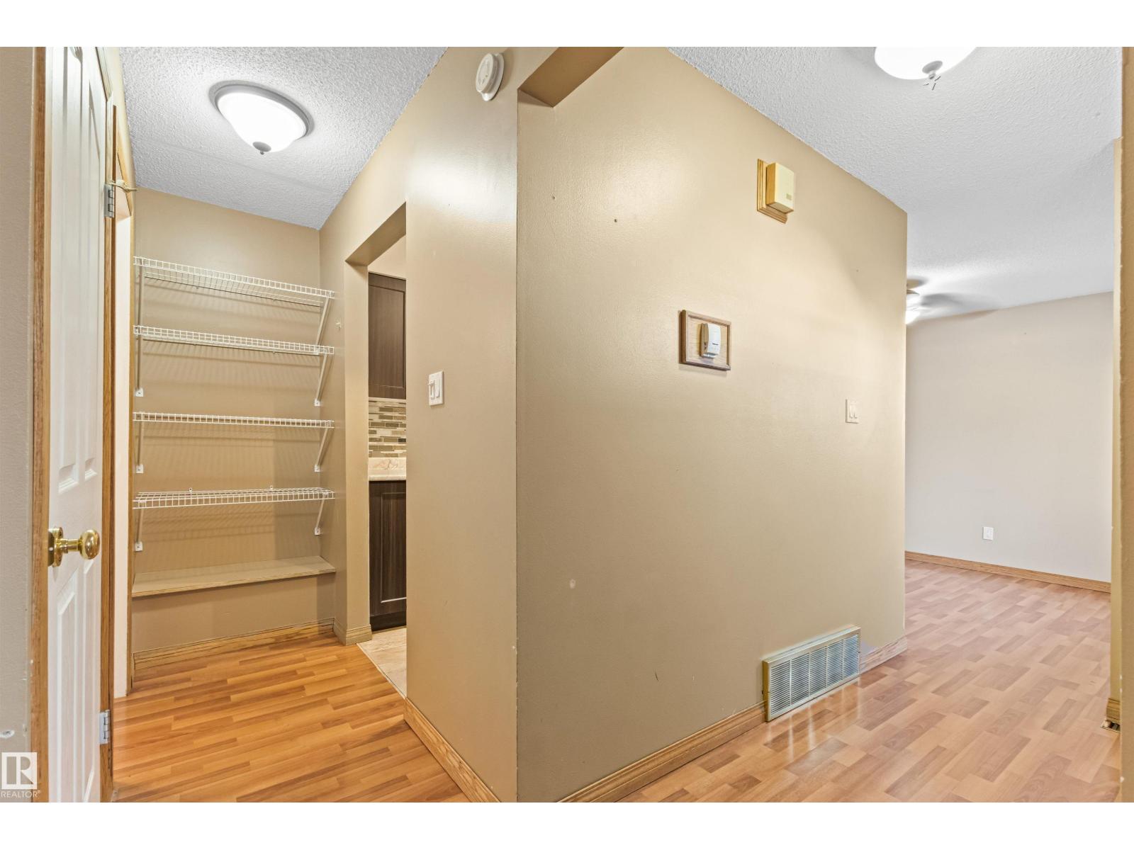 14835d Riverbend Rd Nw Nw, Edmonton, Alberta  T6H 5A0 - Photo 21 - E4461884