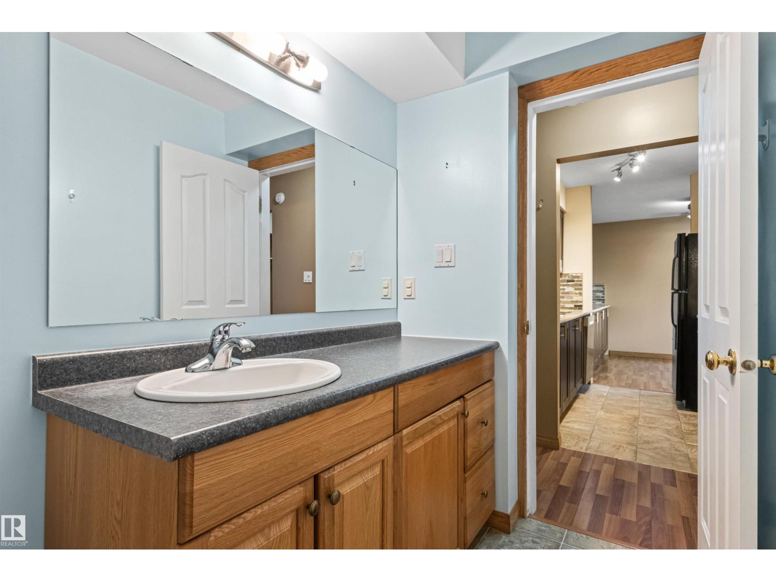 14835d Riverbend Rd Nw Nw, Edmonton, Alberta  T6H 5A0 - Photo 28 - E4461884