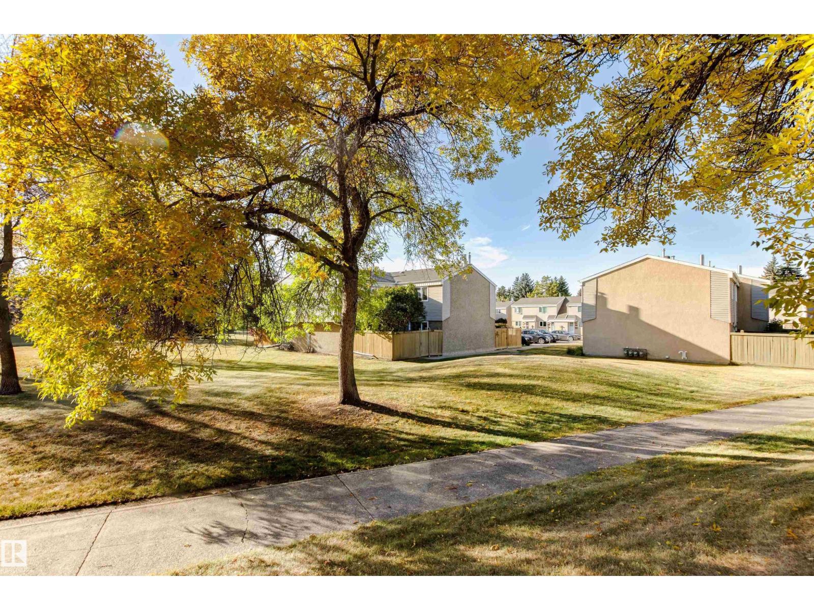 14835d Riverbend Rd Nw Nw, Edmonton, Alberta  T6H 5A0 - Photo 3 - E4461884