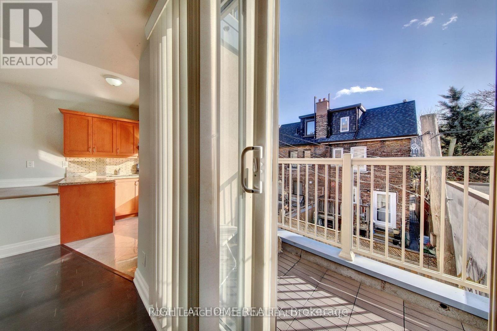 201 - 623 College Street, Toronto, Ontario  M6G 1B5 - Photo 3 - C12458966