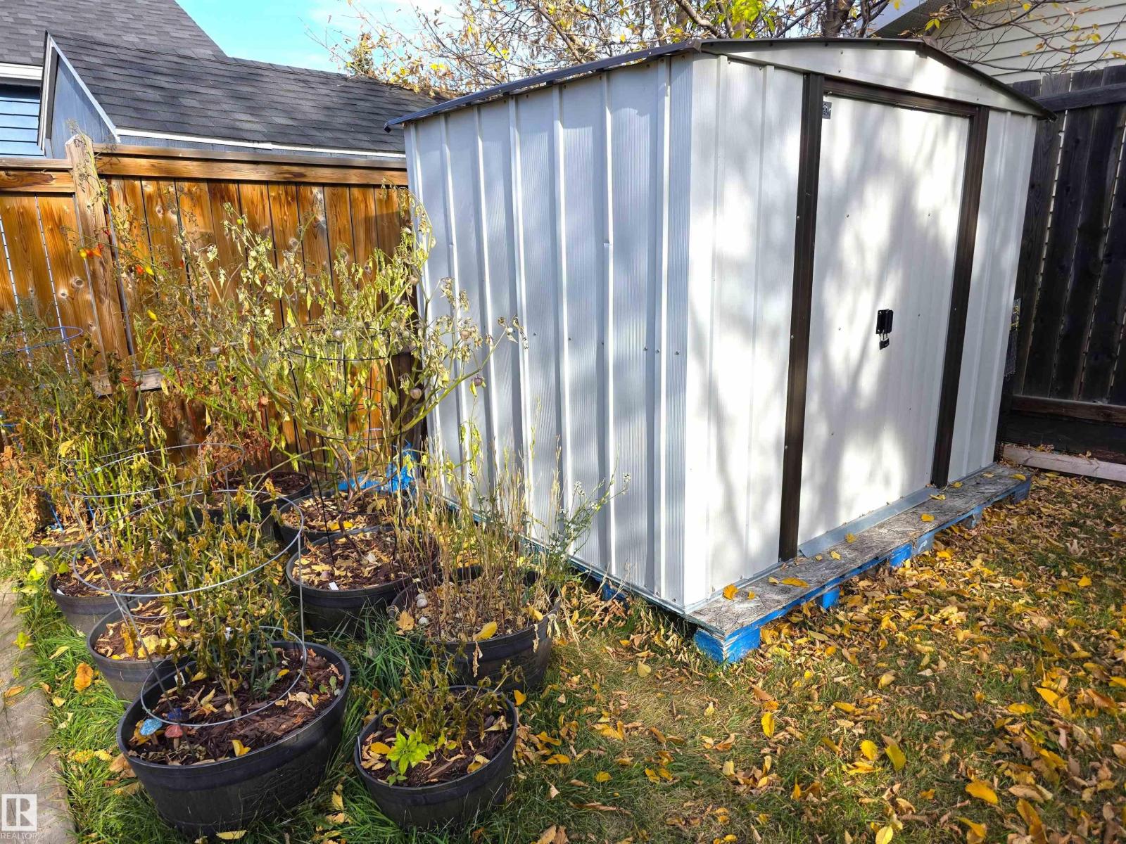 14743 33 St Nw, Edmonton, Alberta  T5Y 2C9 - Photo 8 - E4461879