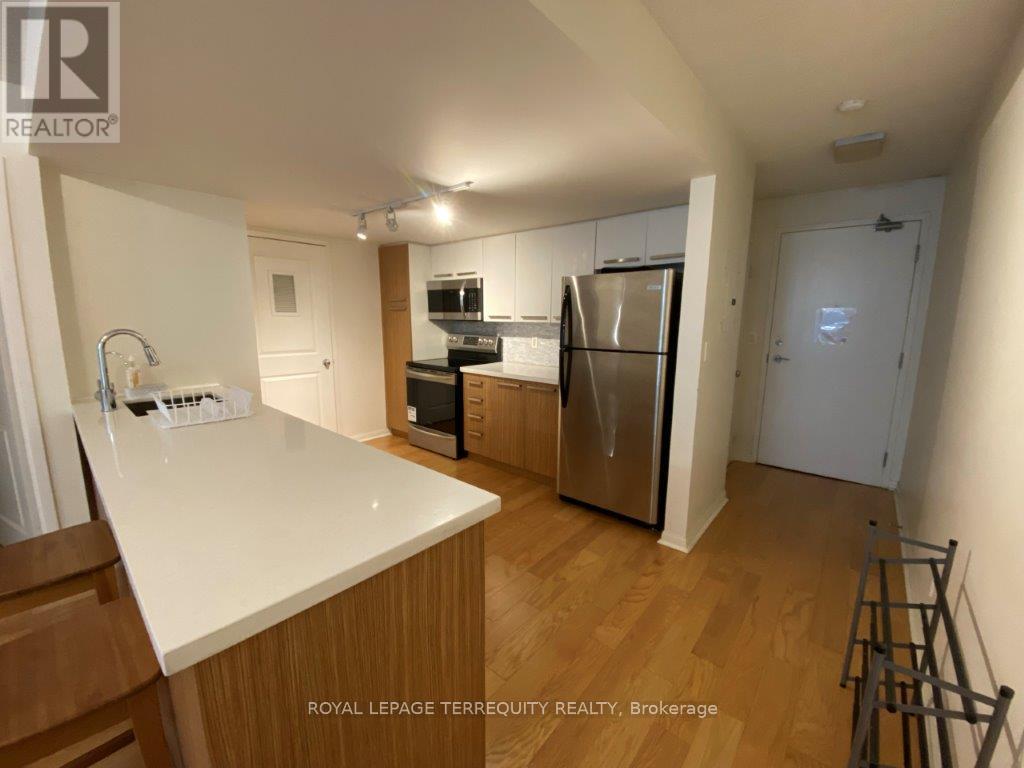 1204 - 11 St Joseph Street, Toronto, Ontario  M4Y 3G4 - Photo 3 - C12458983