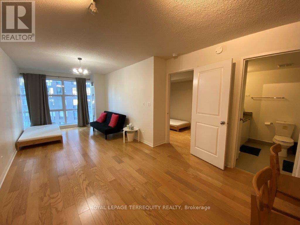 1204 - 11 St Joseph Street, Toronto, Ontario  M4Y 3G4 - Photo 8 - C12458983