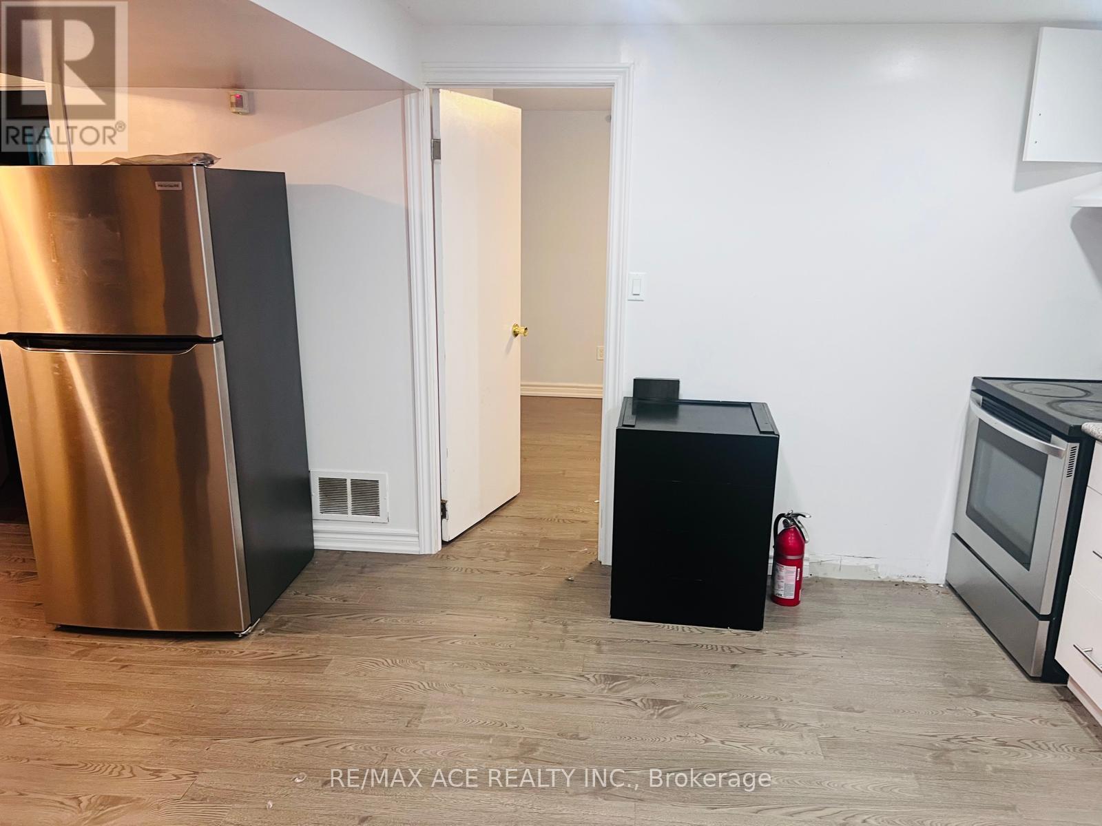 Bsmt - 15 Sedgemount Drive, Toronto, Ontario  M1H 1X2 - Photo 2 - E12458977
