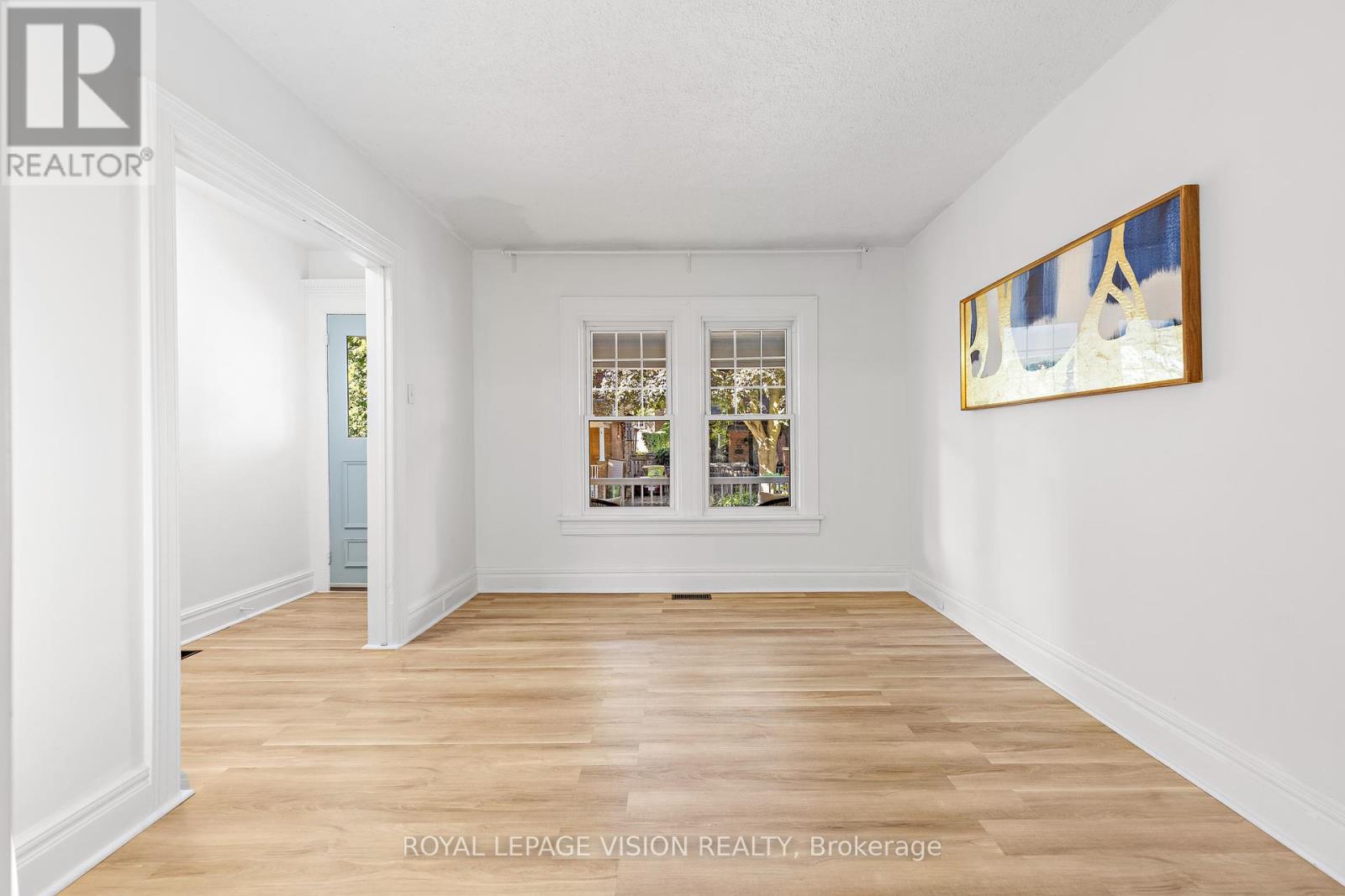 25 Bellefair Avenue, Toronto, Ontario  M4L 3T7 - Photo 7 - E12458985