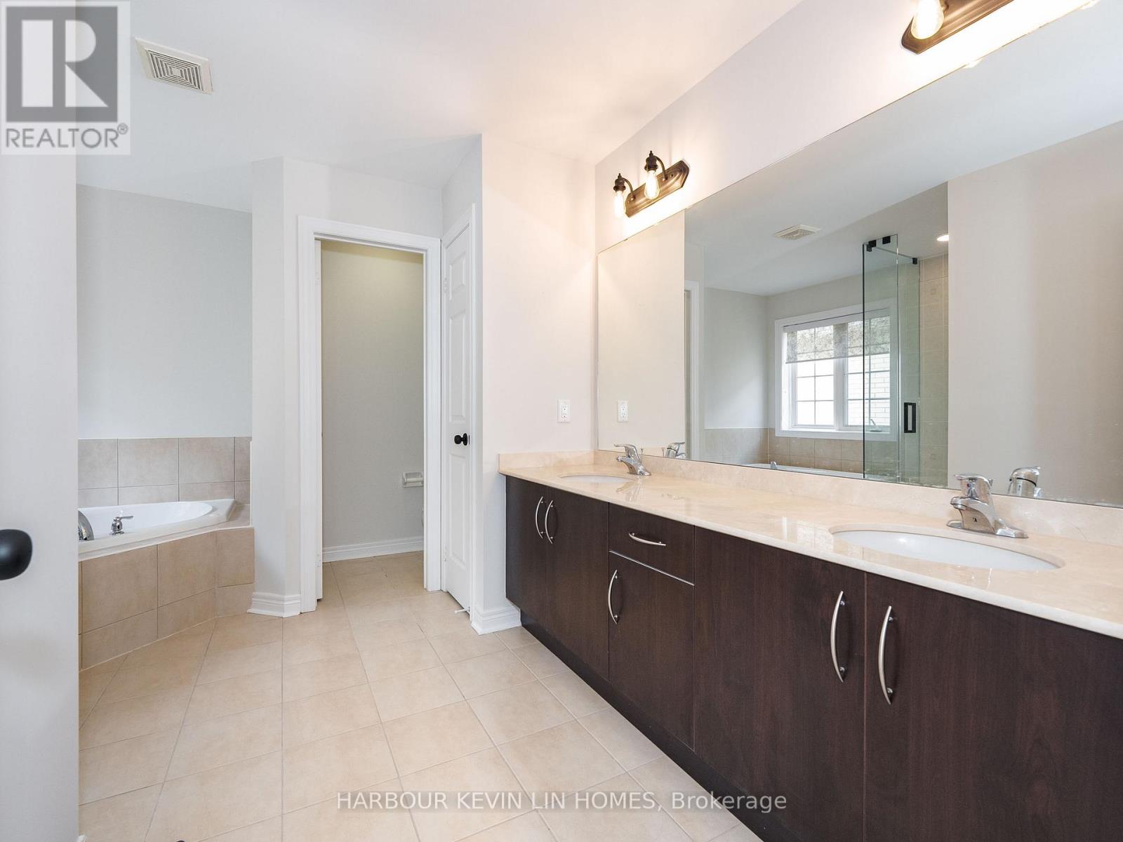 26 Bembridge Drive, Markham, Ontario  L6C 0J8 - Photo 27 - N12458970