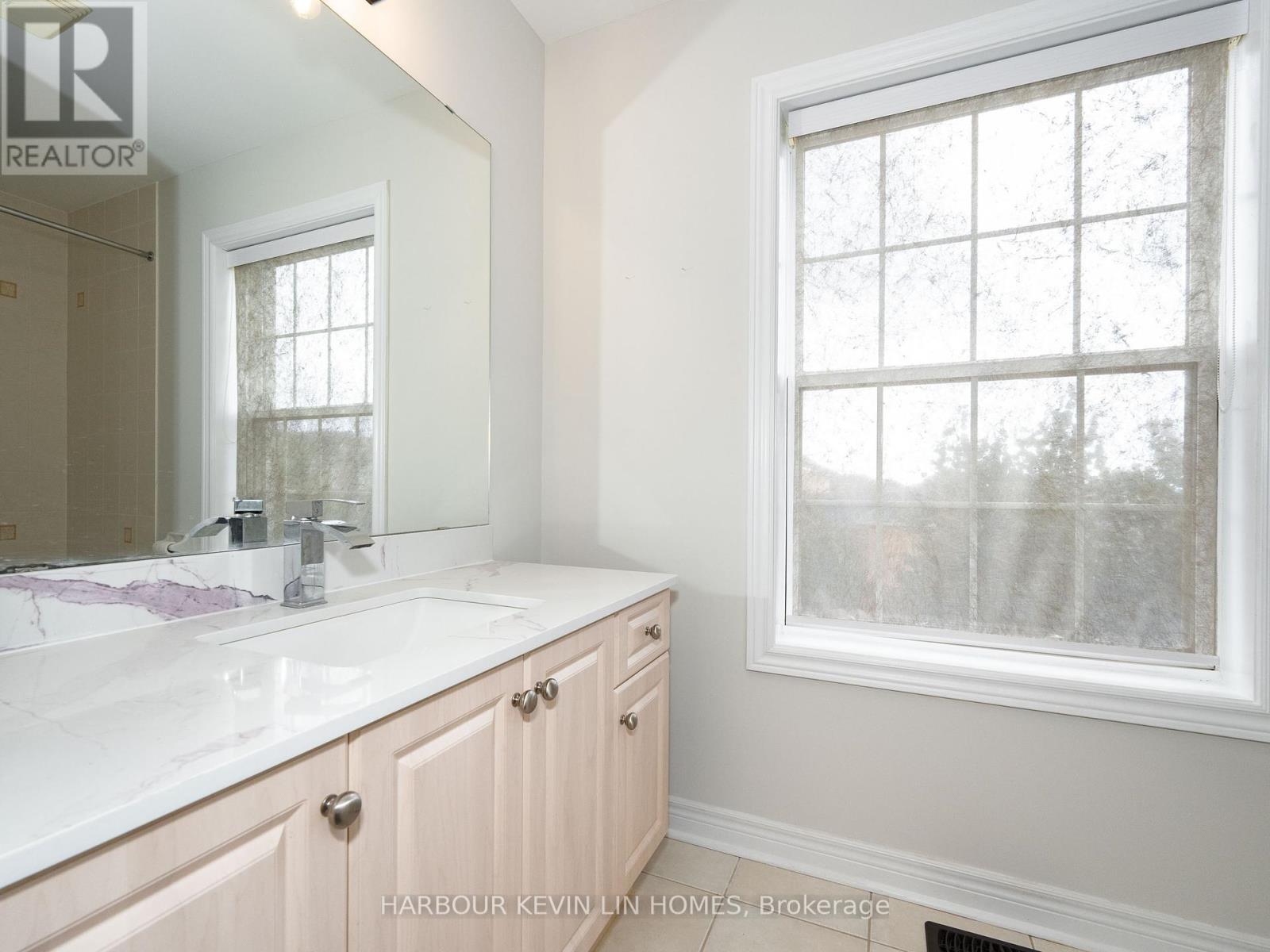 26 Bembridge Drive, Markham, Ontario  L6C 0J8 - Photo 34 - N12458970