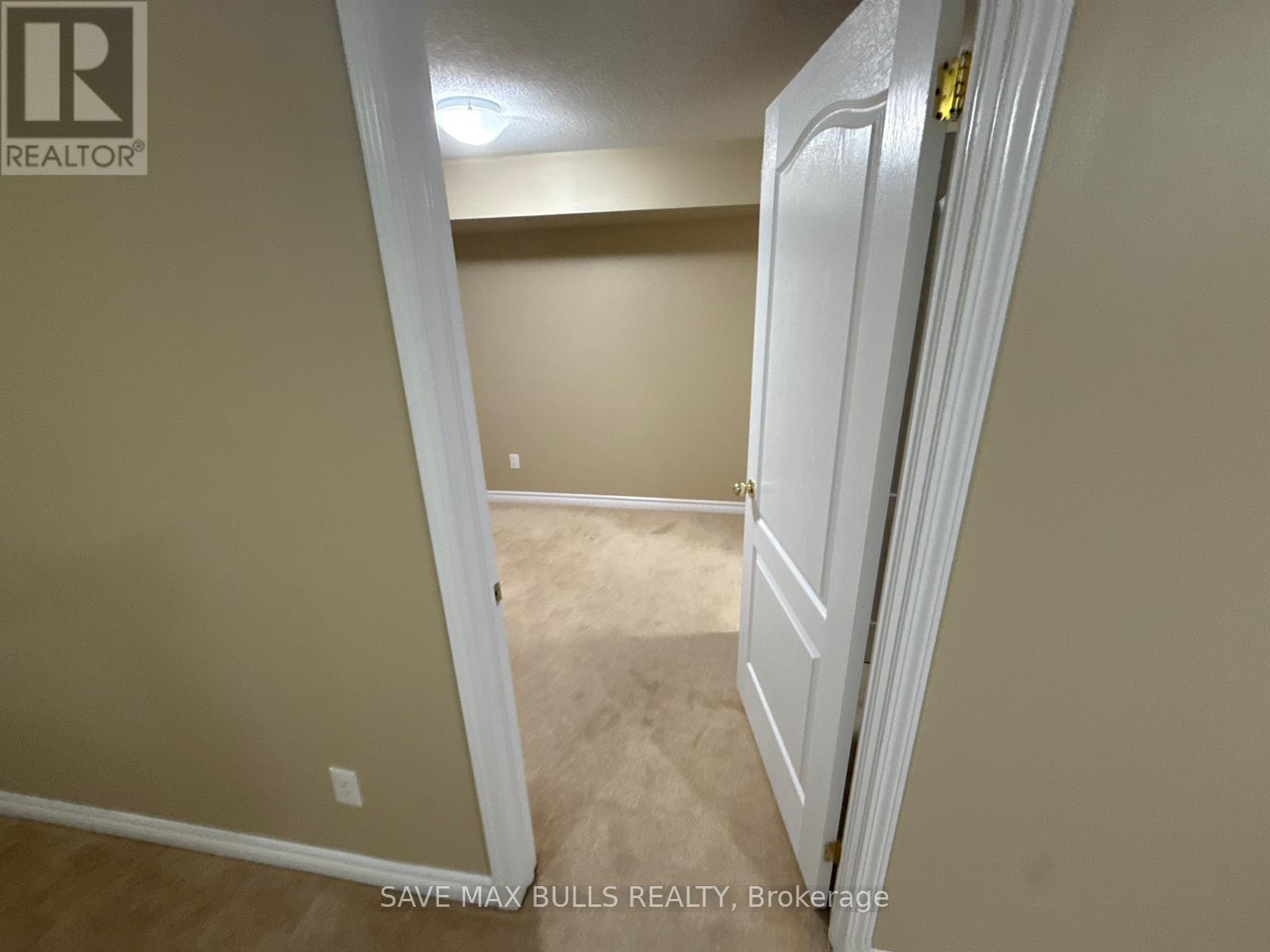 Basement - 652 Lott Crescent, Milton, Ontario  L9T 7P7 - Photo 12 - W12458967