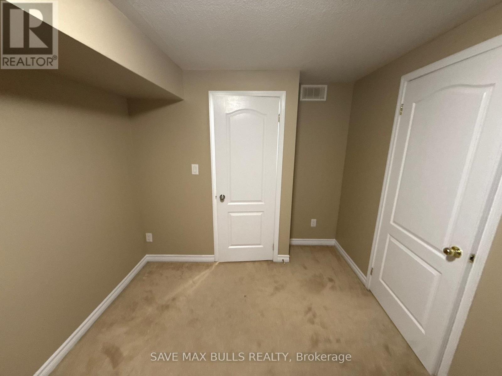 Basement - 652 Lott Crescent, Milton, Ontario  L9T 7P7 - Photo 14 - W12458967