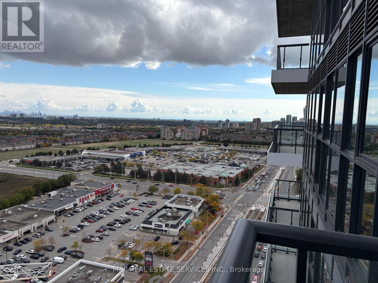 2110 - 15 Watergarden Drive, Mississauga, Ontario  L5R 1B2 - Photo 15 - W12458969