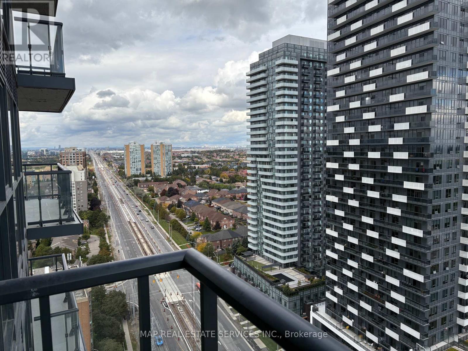 2110 - 15 Watergarden Drive, Mississauga, Ontario  L5R 1B2 - Photo 16 - W12458969