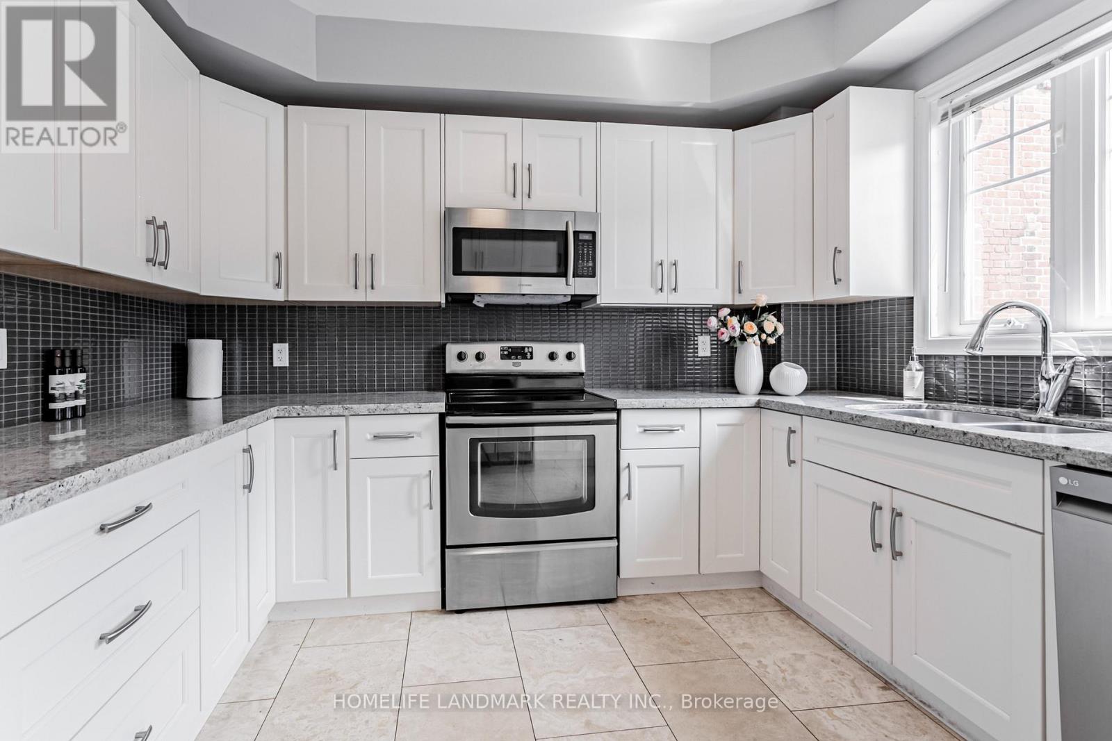 523b Royal York Road, Toronto, Ontario  M8Y 2S5 - Photo 15 - W12458982