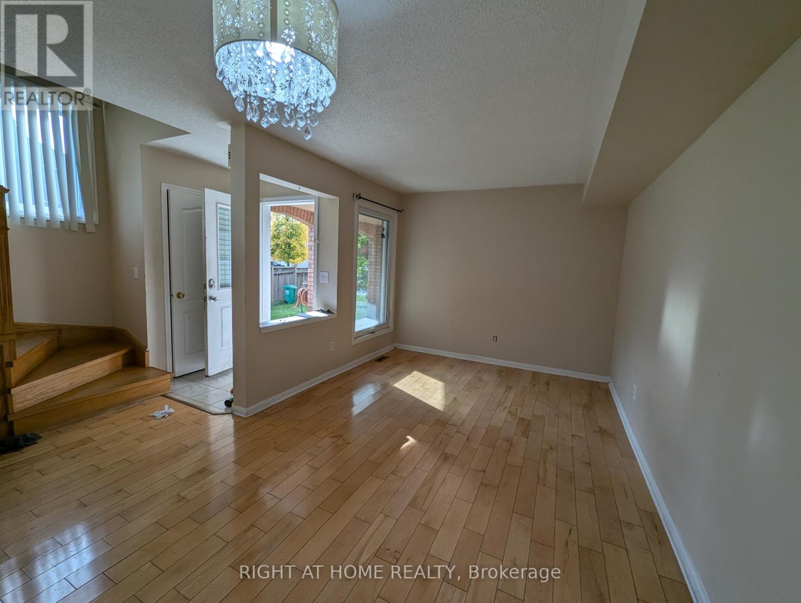 1423 Quest Circle, Mississauga, Ontario  L5N 8B4 - Photo 12 - W12458984