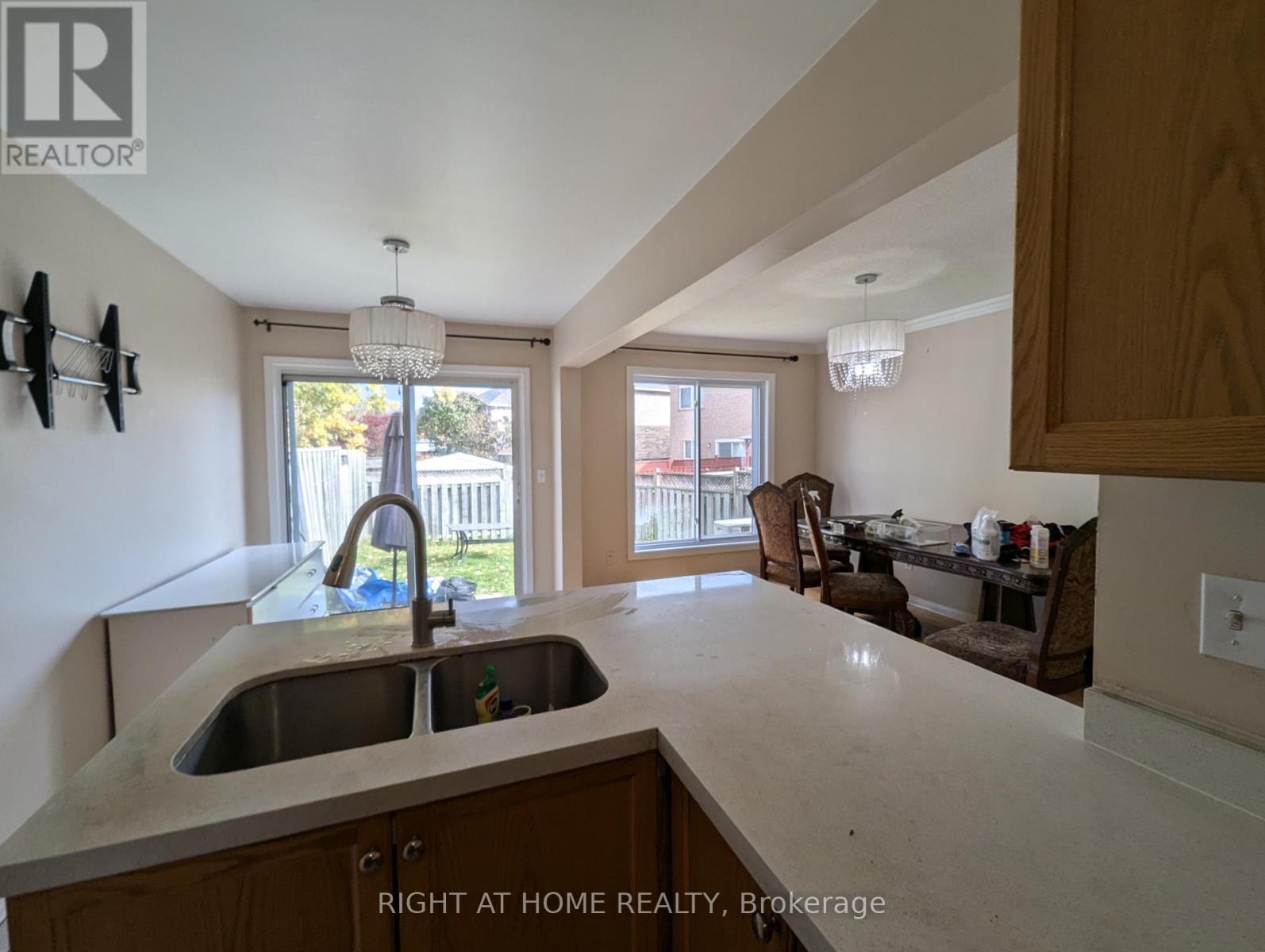 1423 Quest Circle, Mississauga, Ontario  L5N 8B4 - Photo 15 - W12458984